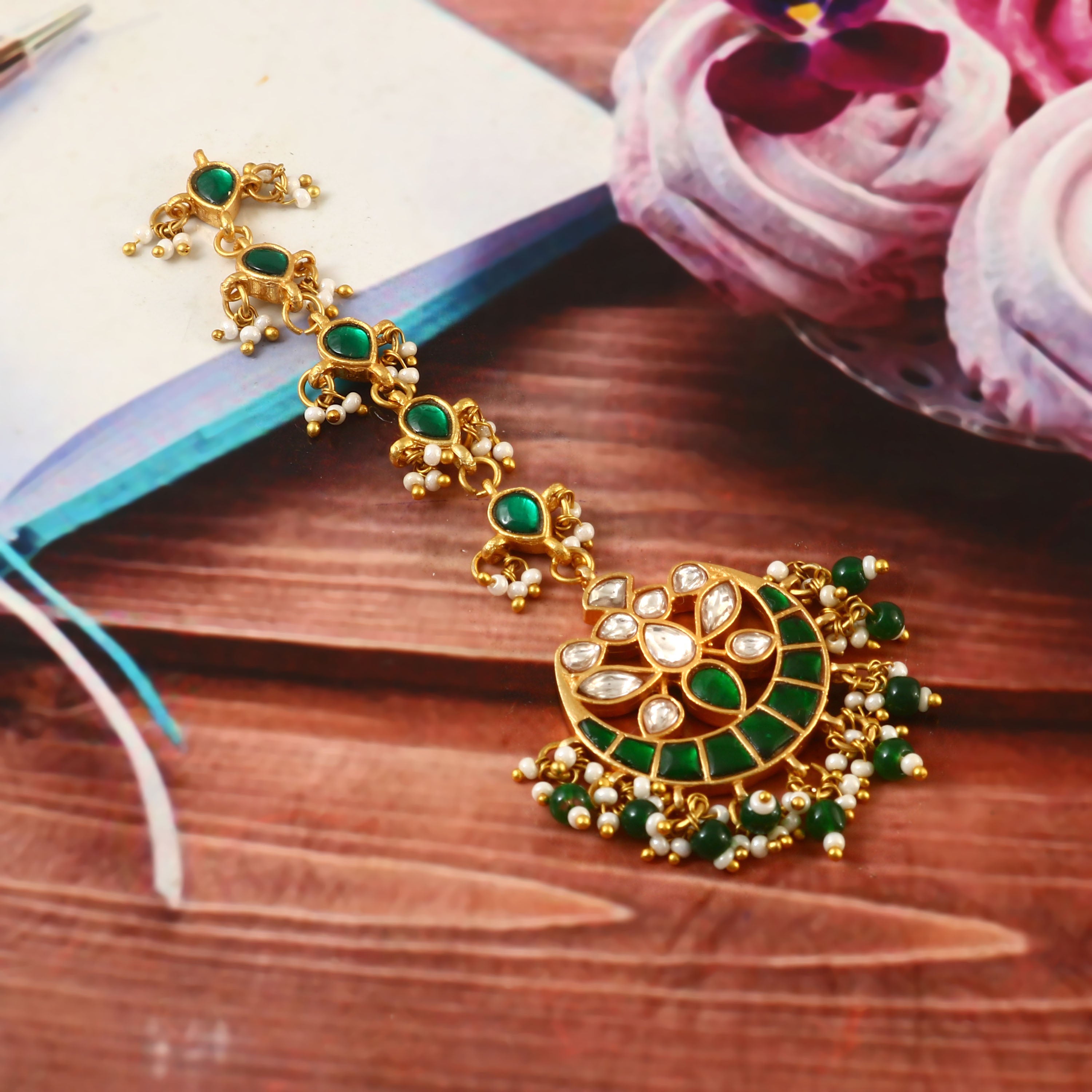 MT-107 - Jadau Kundan Mangtika with Emerald MT-107 - Jadau Kundan Mangtika with Emerald