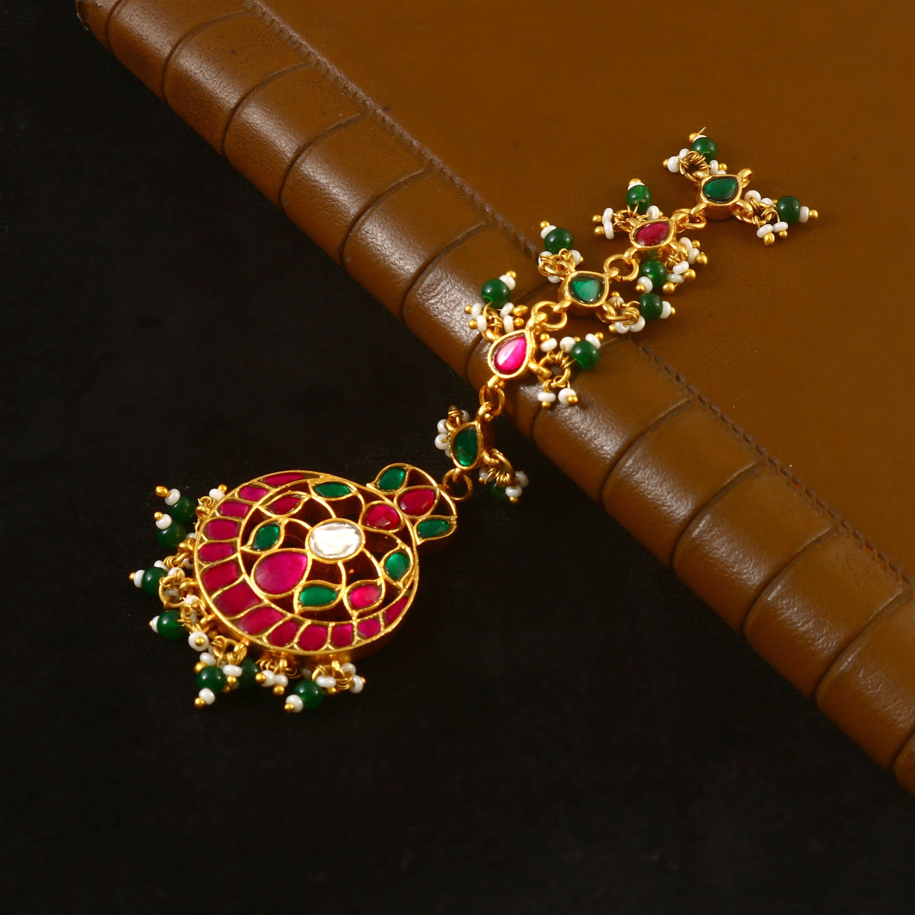 MT-109 - Jadau Kundan Mangtika with Emerald MT-109 - Jadau Kundan Mangtika with Emerald