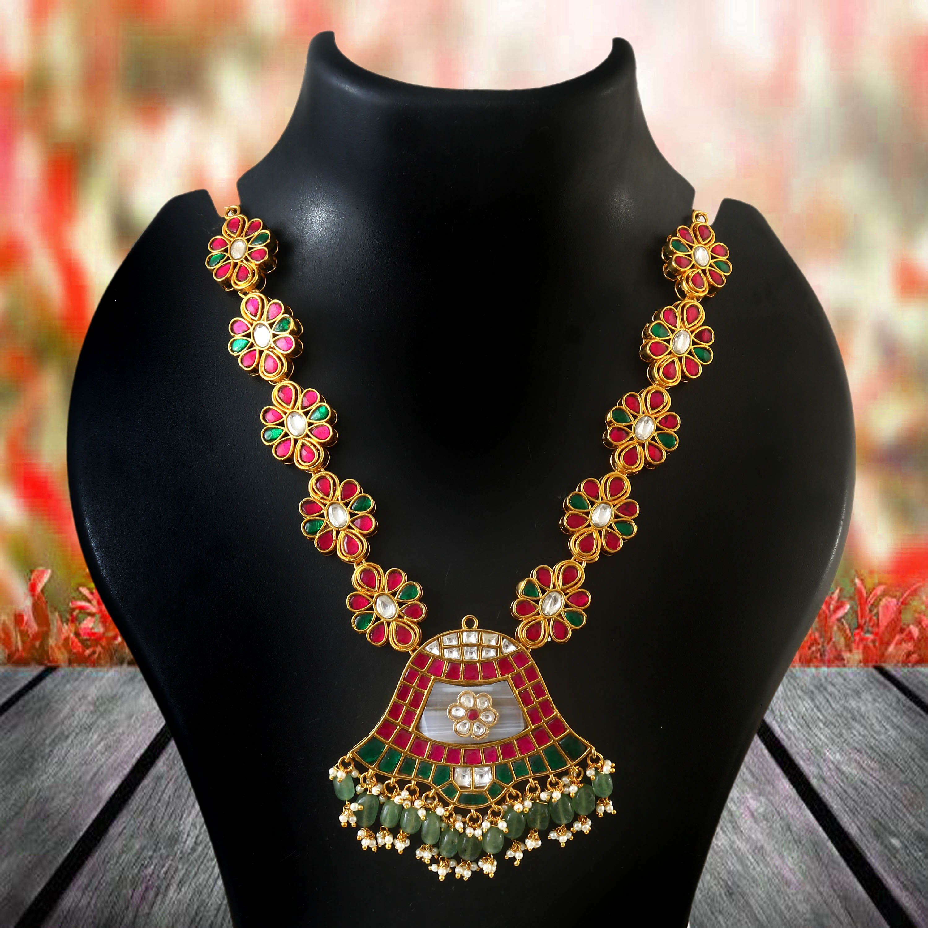 NK-229 - Jadau Kundan Necklace with Emerald NK-229 - Jadau Kundan Necklace with Emerald