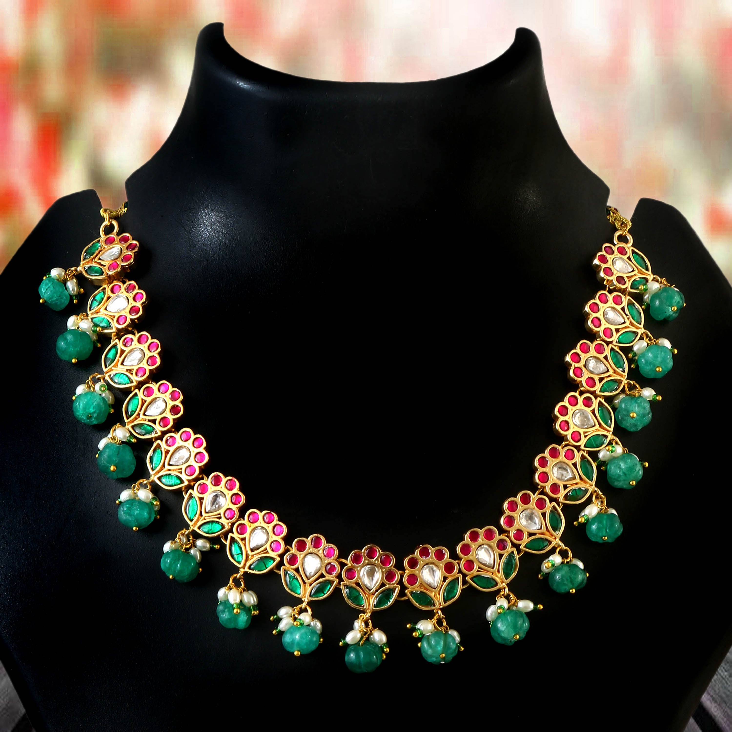 NK-233 - Jadau Kundan Necklace with Emerald NK-233 - Jadau Kundan Necklace with Emerald