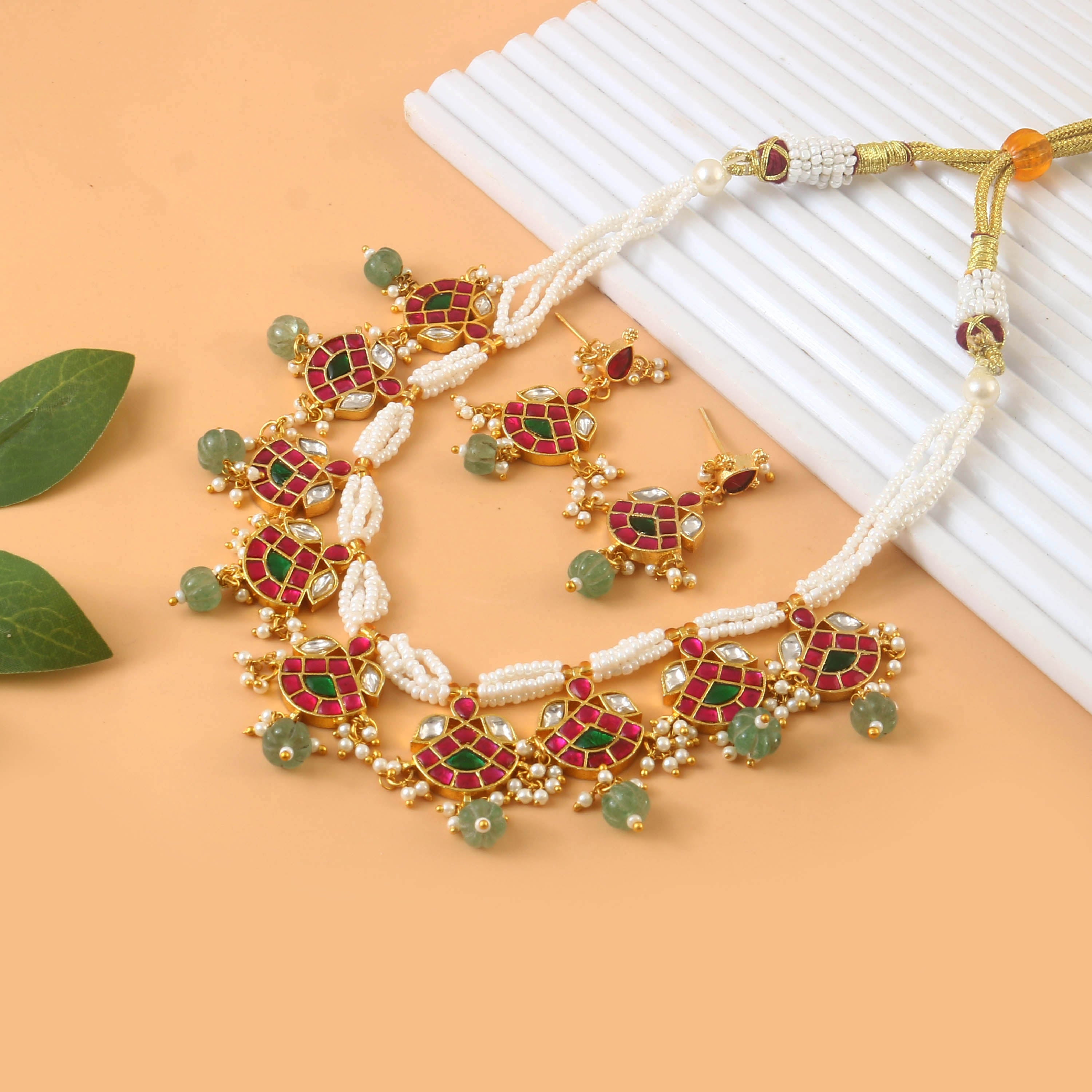 NK-259 - Jadau Kundan Necklace with Emerald NK-259 - Jadau Kundan Necklace with Emerald
