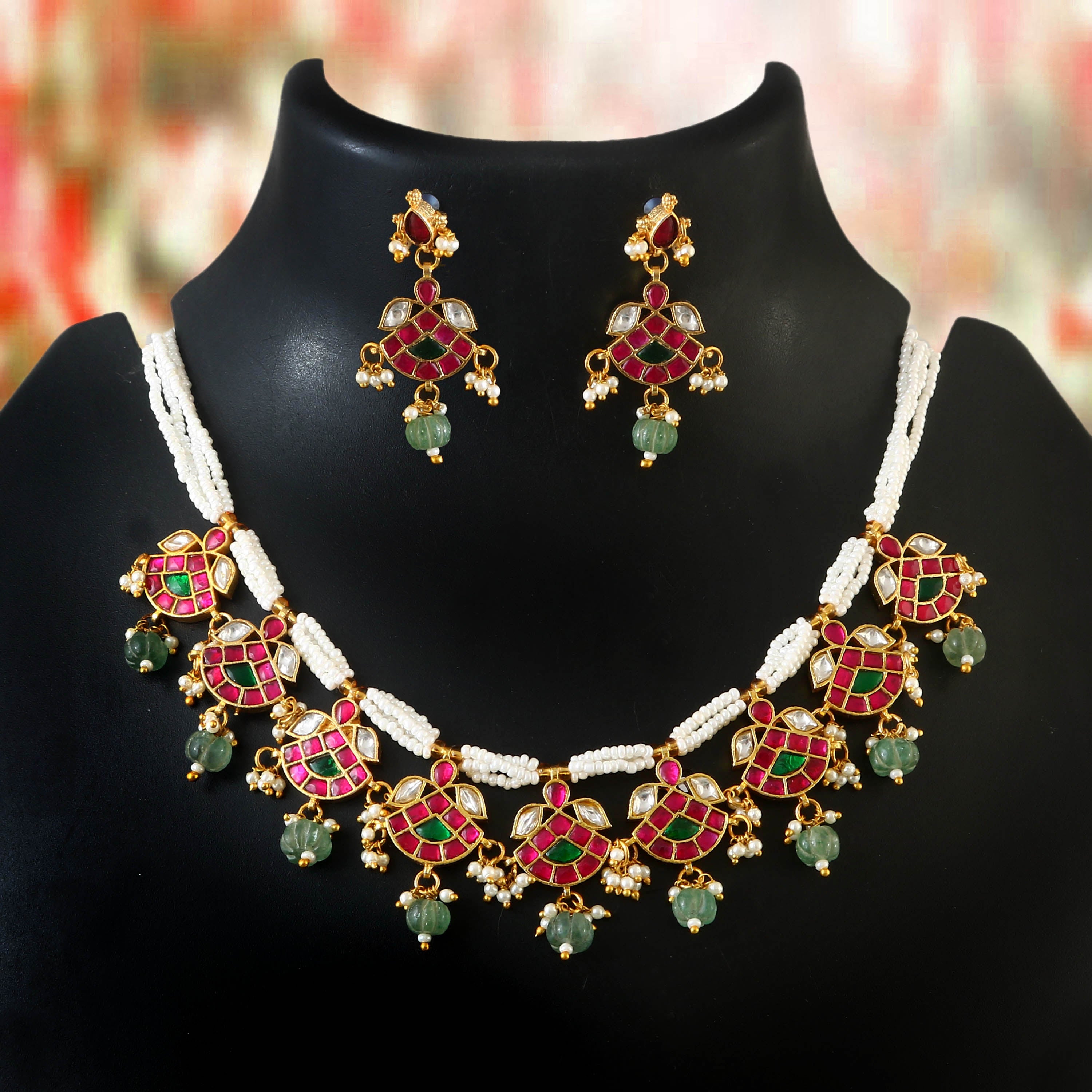 NK-259 - Jadau Kundan Necklace with Emerald NK-259 - Jadau Kundan Necklace with Emerald