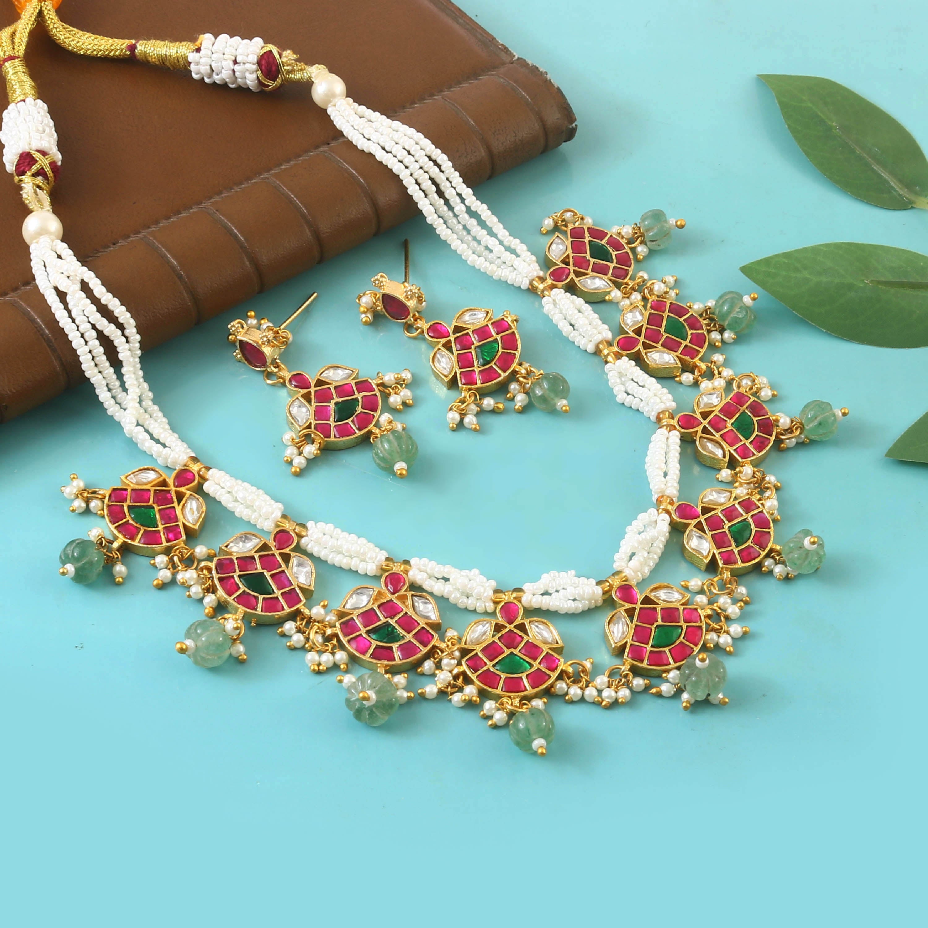 NK-259 - Jadau Kundan Necklace with Emerald NK-259 - Jadau Kundan Necklace with Emerald