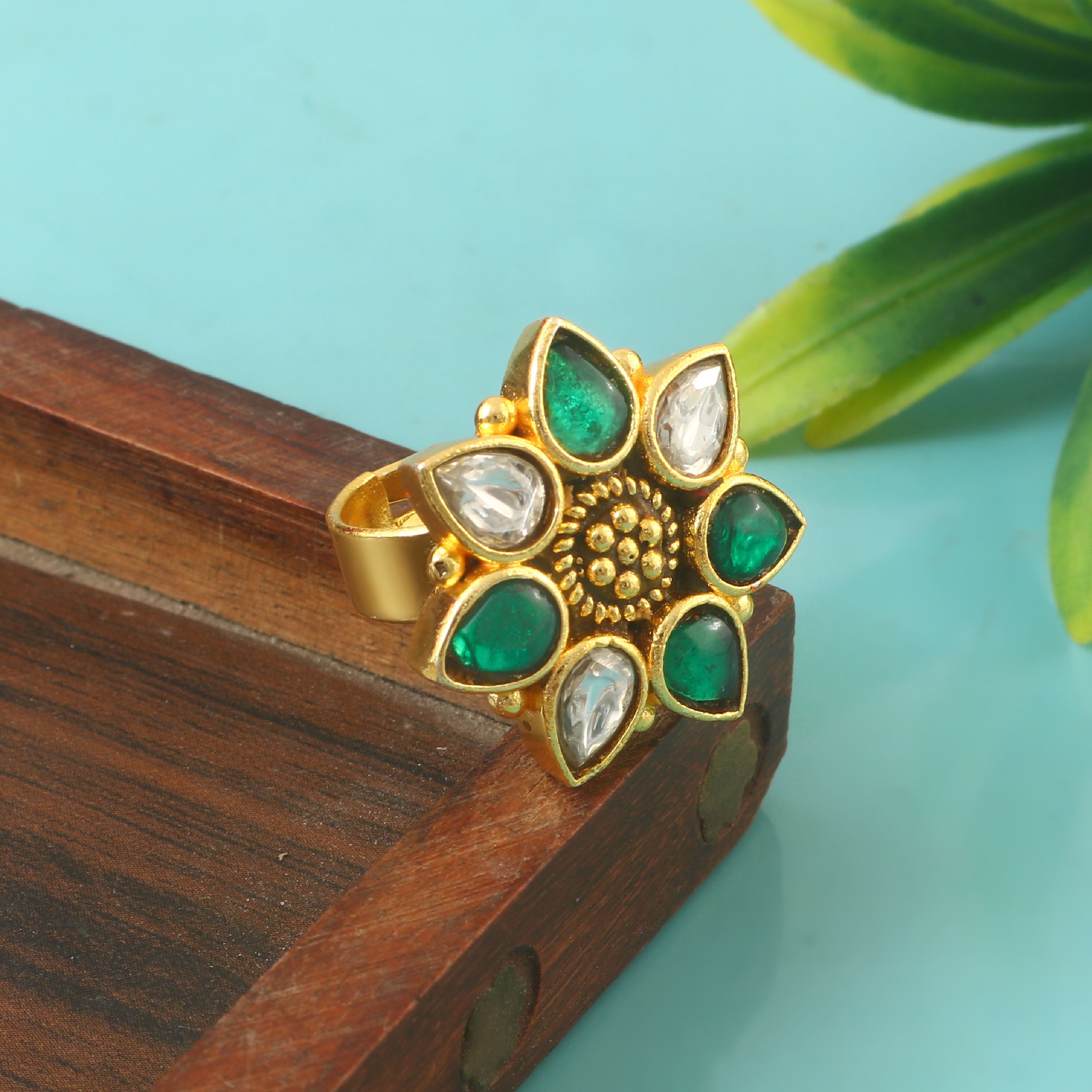 RG-106 - Jadau Kundan Ring with Emerald RG-106 - Jadau Kundan Ring with Emerald
