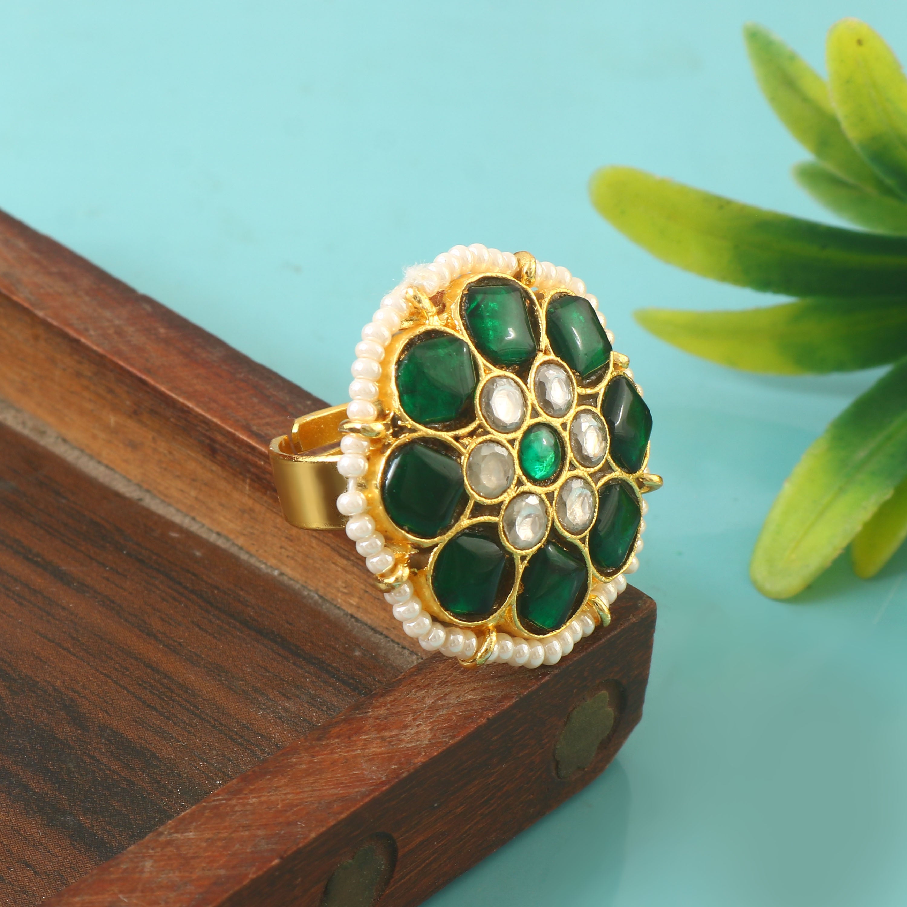 RG-110 - Jadau Kundan Ring with Emerald RG-110 - Jadau Kundan Ring with Emerald