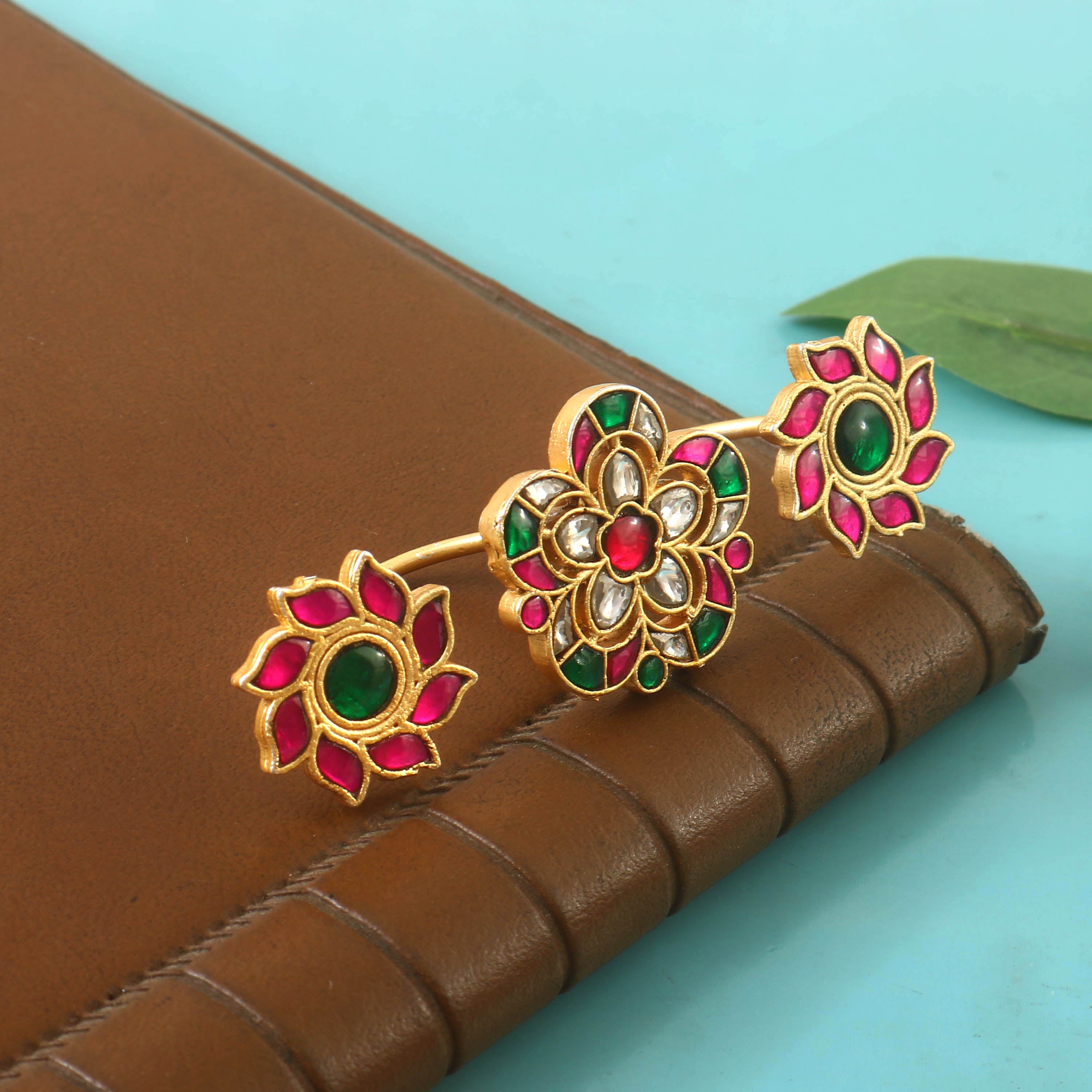 RG-112 - Jadau Kundan Ring with Emerald RG-112 - Jadau Kundan Ring with Emerald