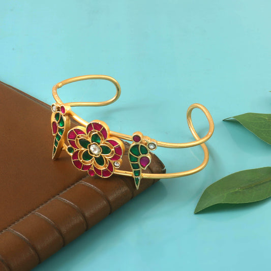 BG-105 - Jadau Kundan Bangle with Emerald