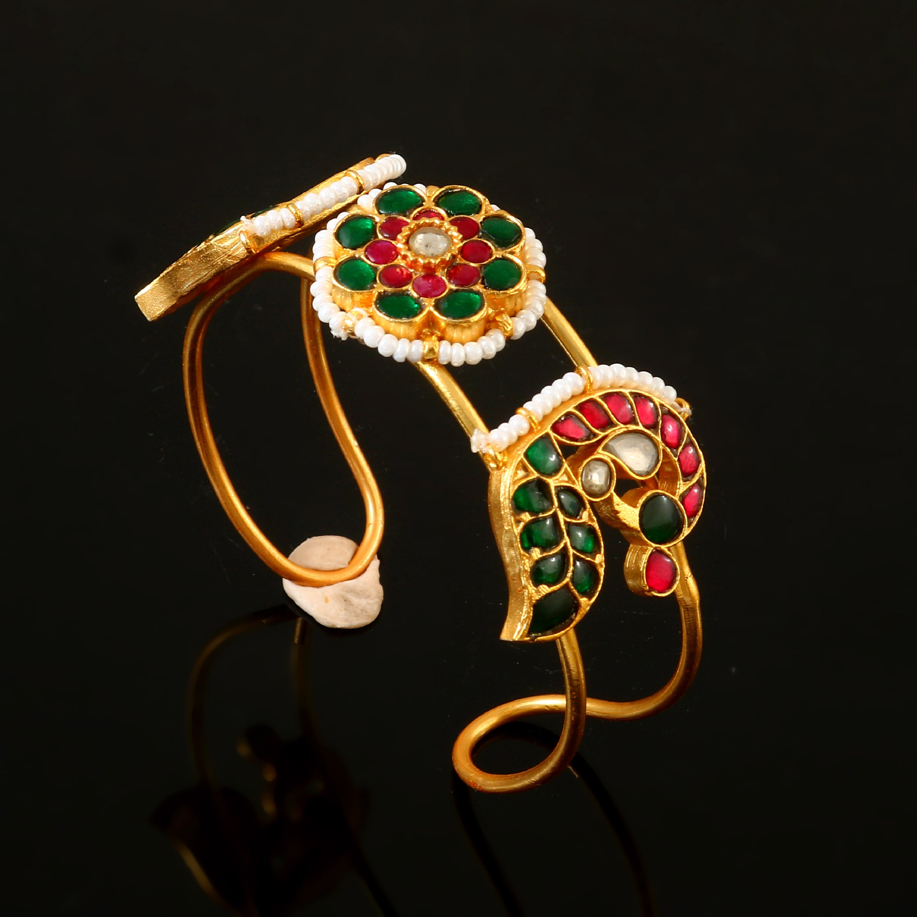 BG-110 - Jadau Kundan Bangle with Emerald