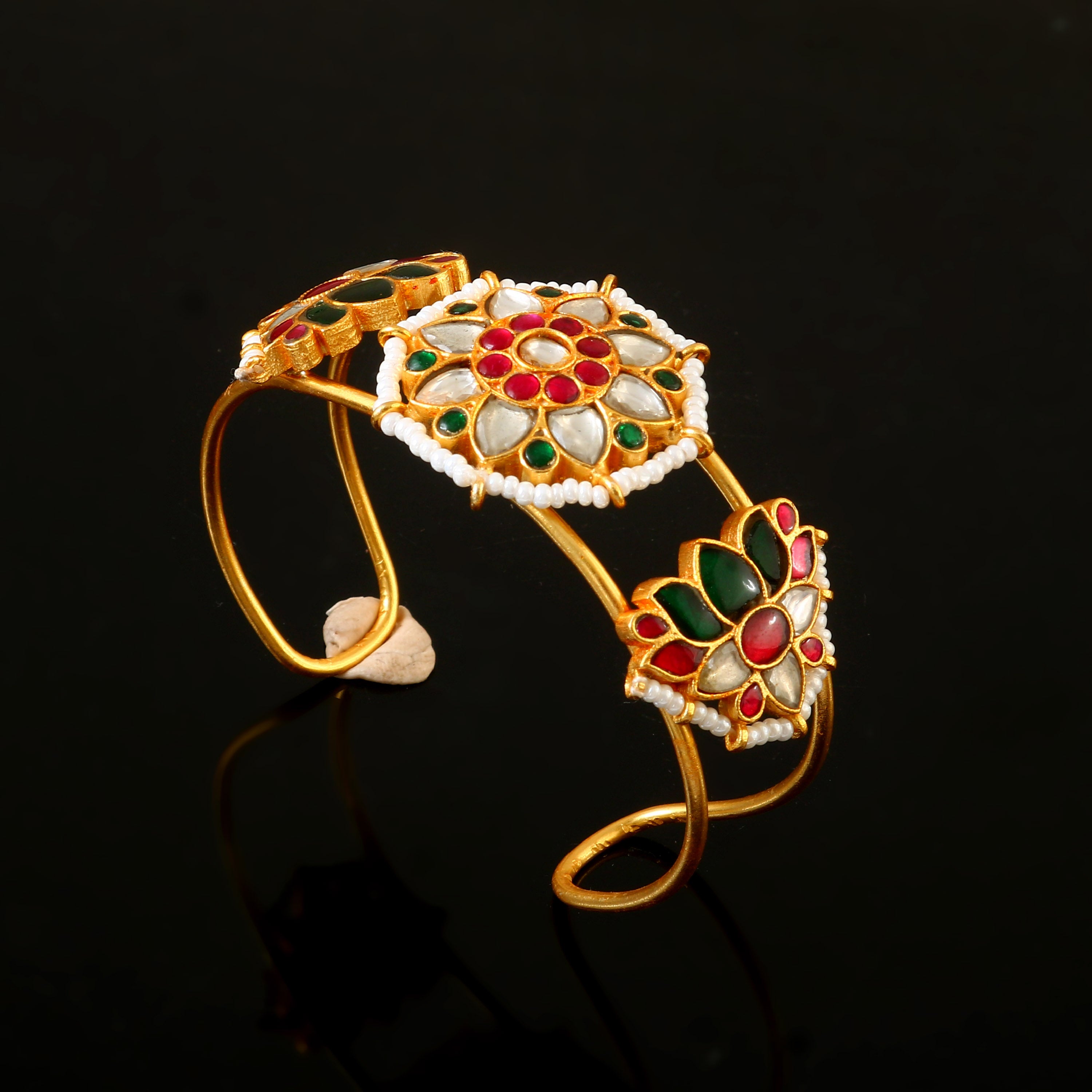 BG-111 - Jadau Kundan Bangle with Emerald