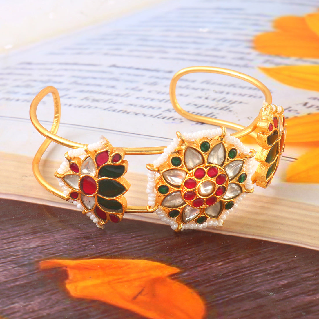 BG-111 - Jadau Kundan Bangle with Emerald