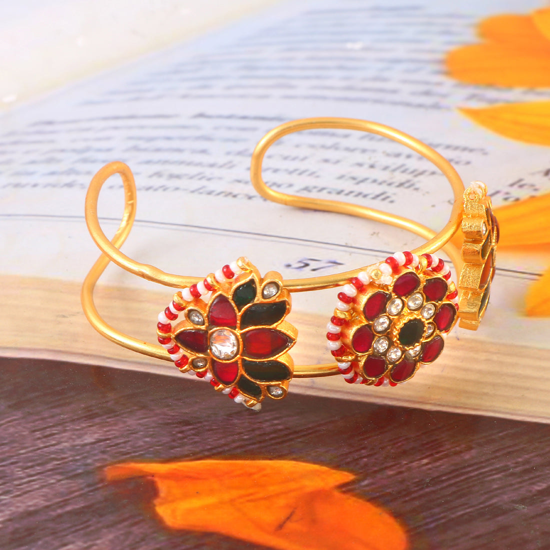 BG-113 - Jadau Kundan Bangle with Emerald