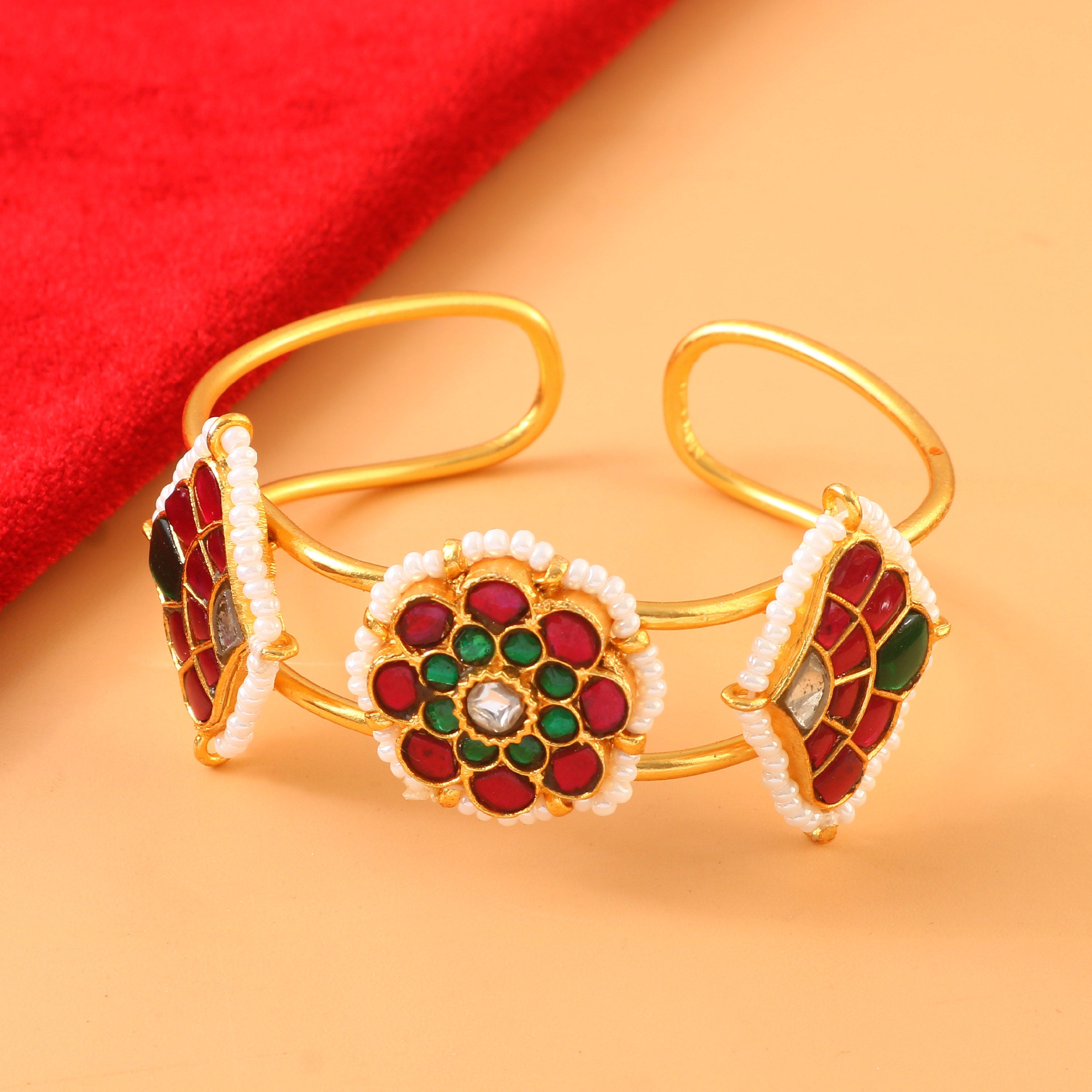 BG-114 - Jadau Kundan Bangle with Emerald