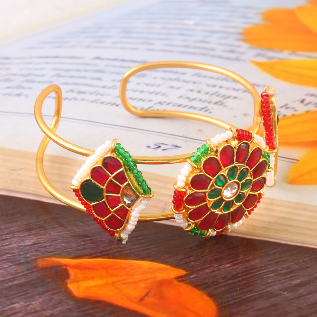 BG-118 - Jadau Kundan Bangle with Emerald