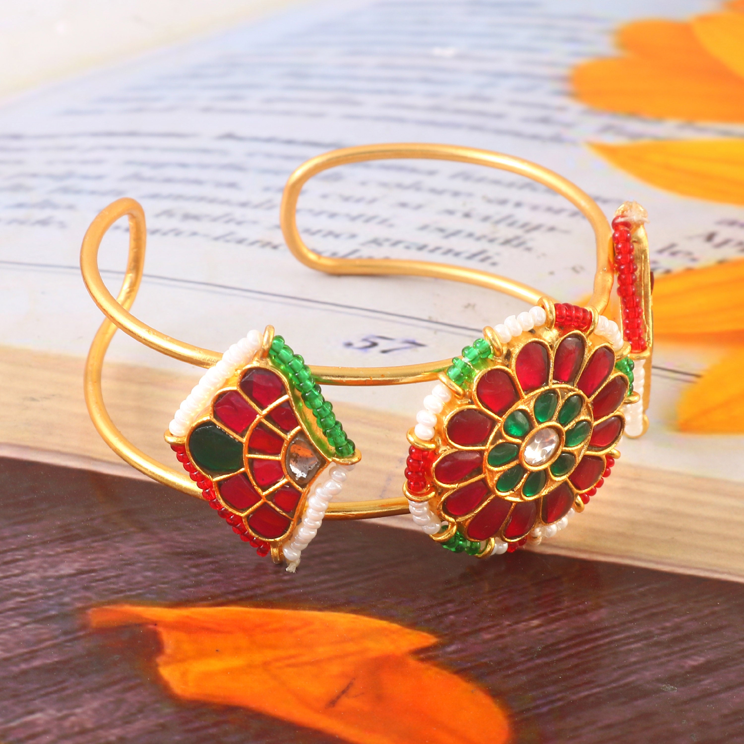 BG-118 - Jadau Kundan Bangle with Emerald
