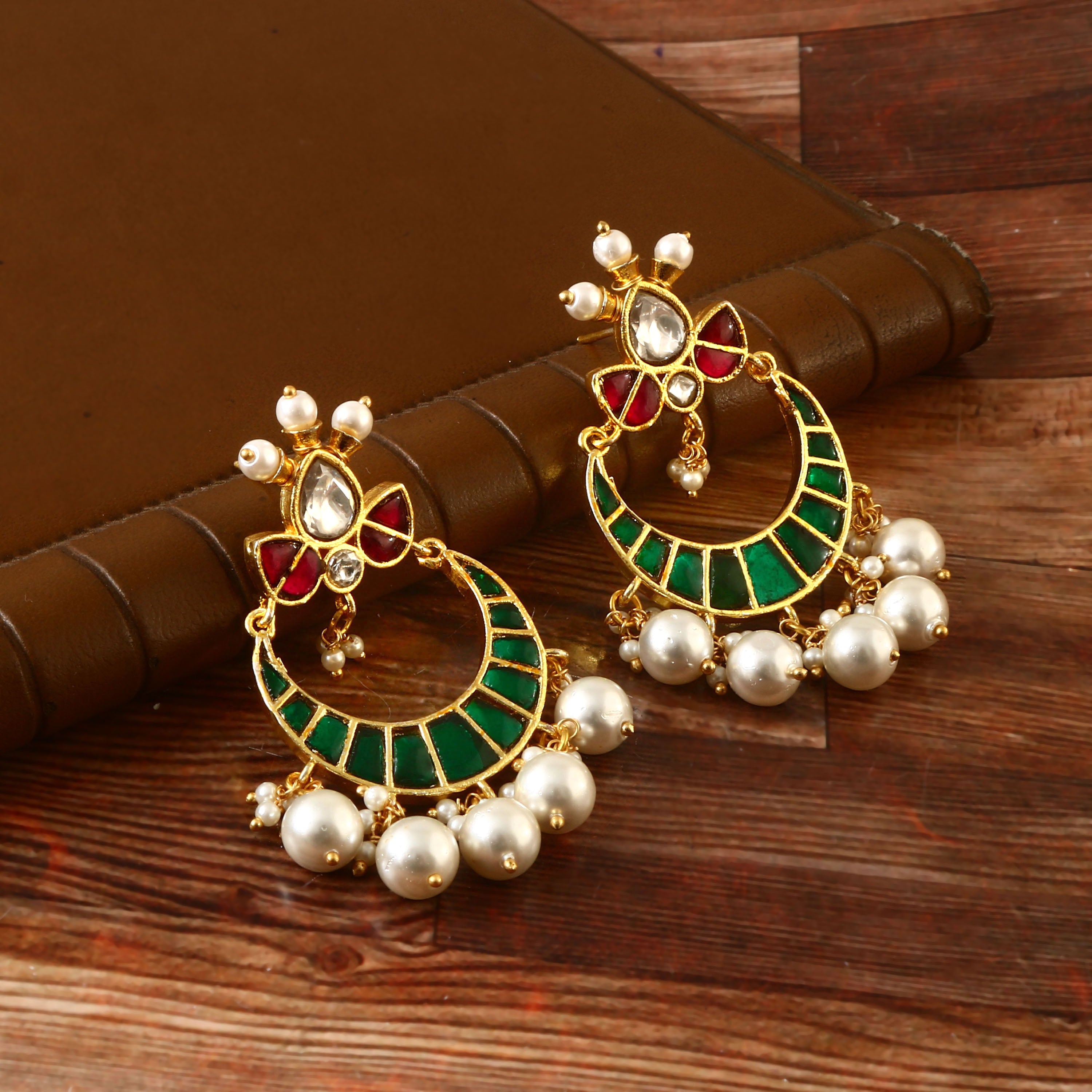 ER-122 - Jadau Kundan Earring with Emerald