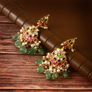 ER-131 - Jadau Kundan Earring with Emerald