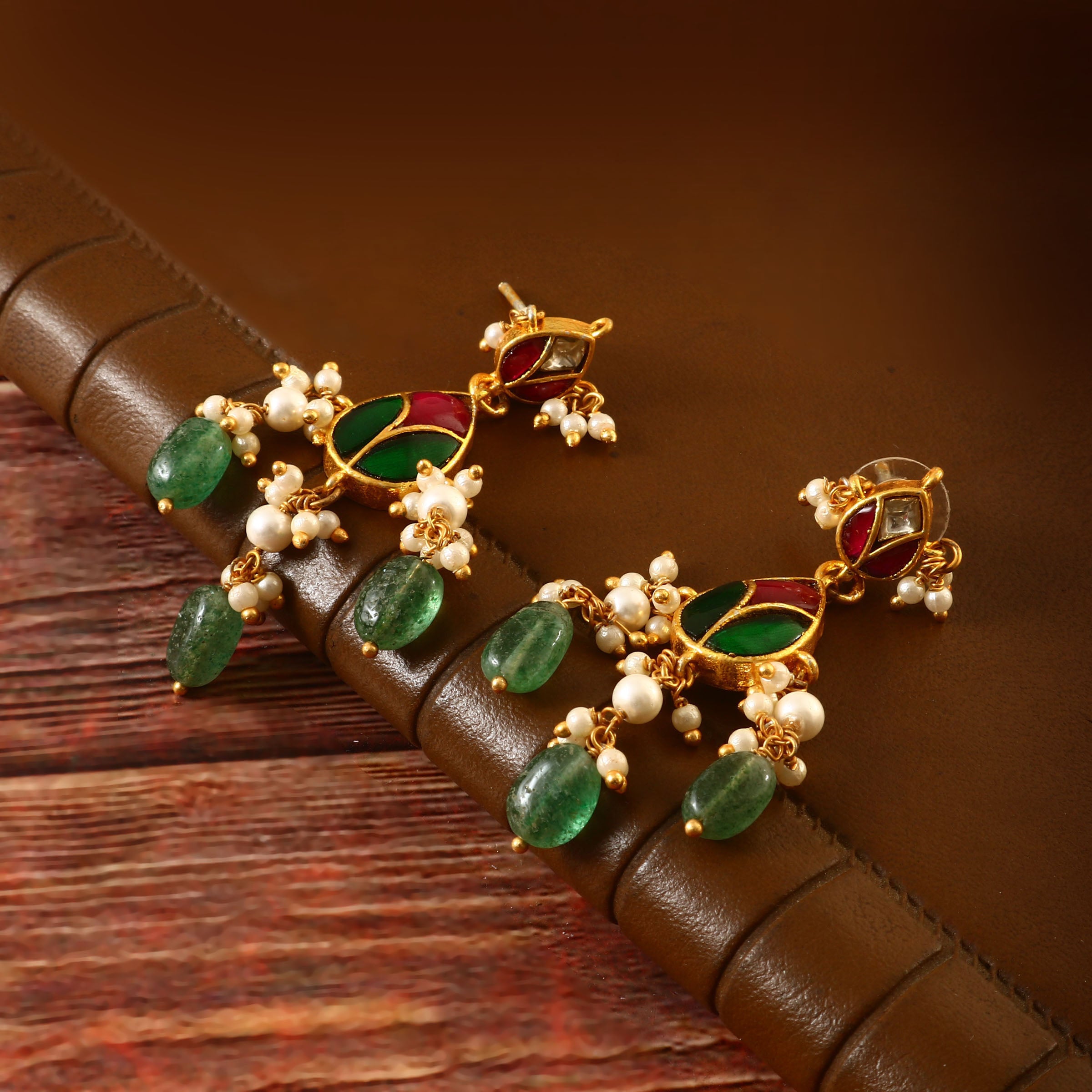 ER-137 - Jadau Kundan Earring with Emerald