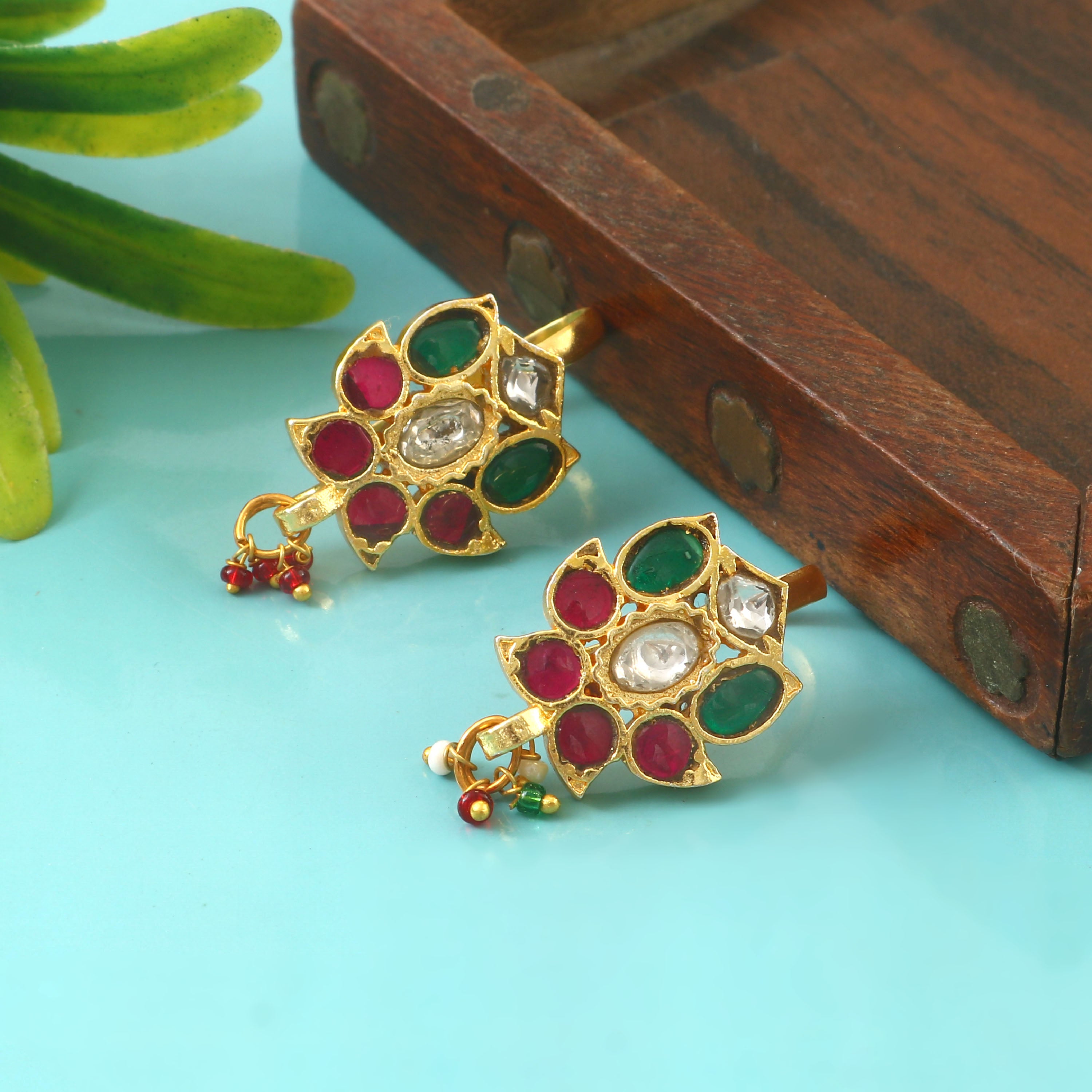 ER-144 - Jadau Kundan Earring with Emerald