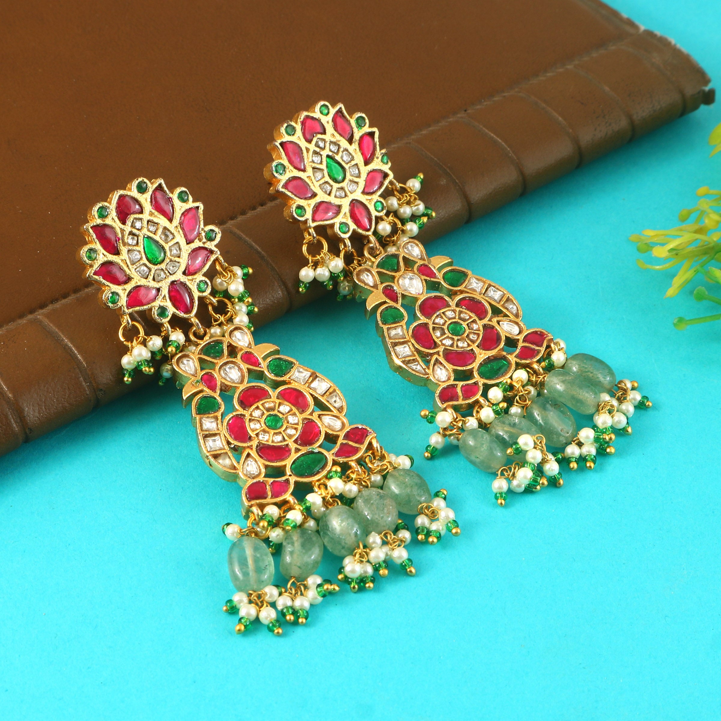 ER-182 - Jadau Kundan Earring with Emerald