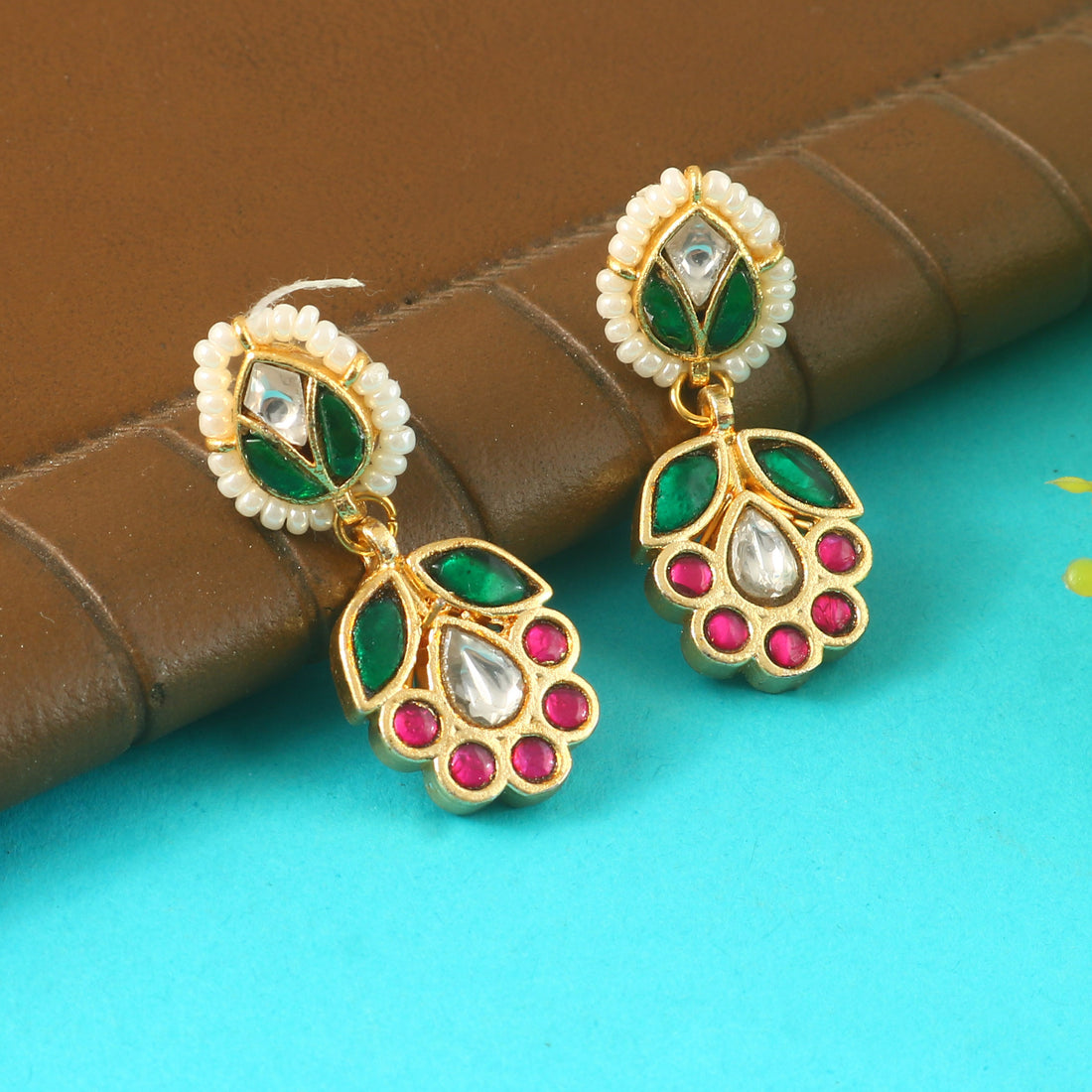ER-183 - Jadau Kundan Earring with Emerald