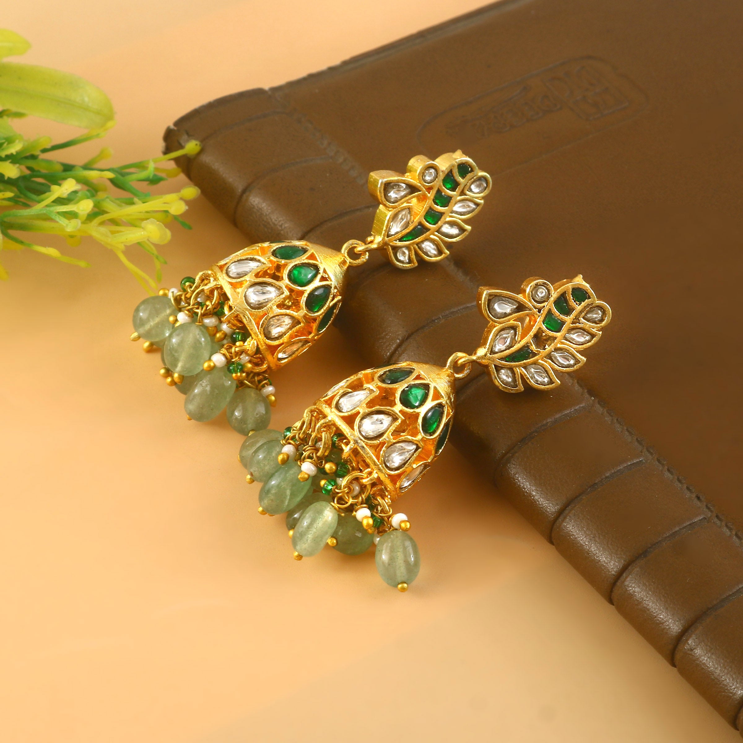 ER-188 - Jadau Kundan Earring with Emerald