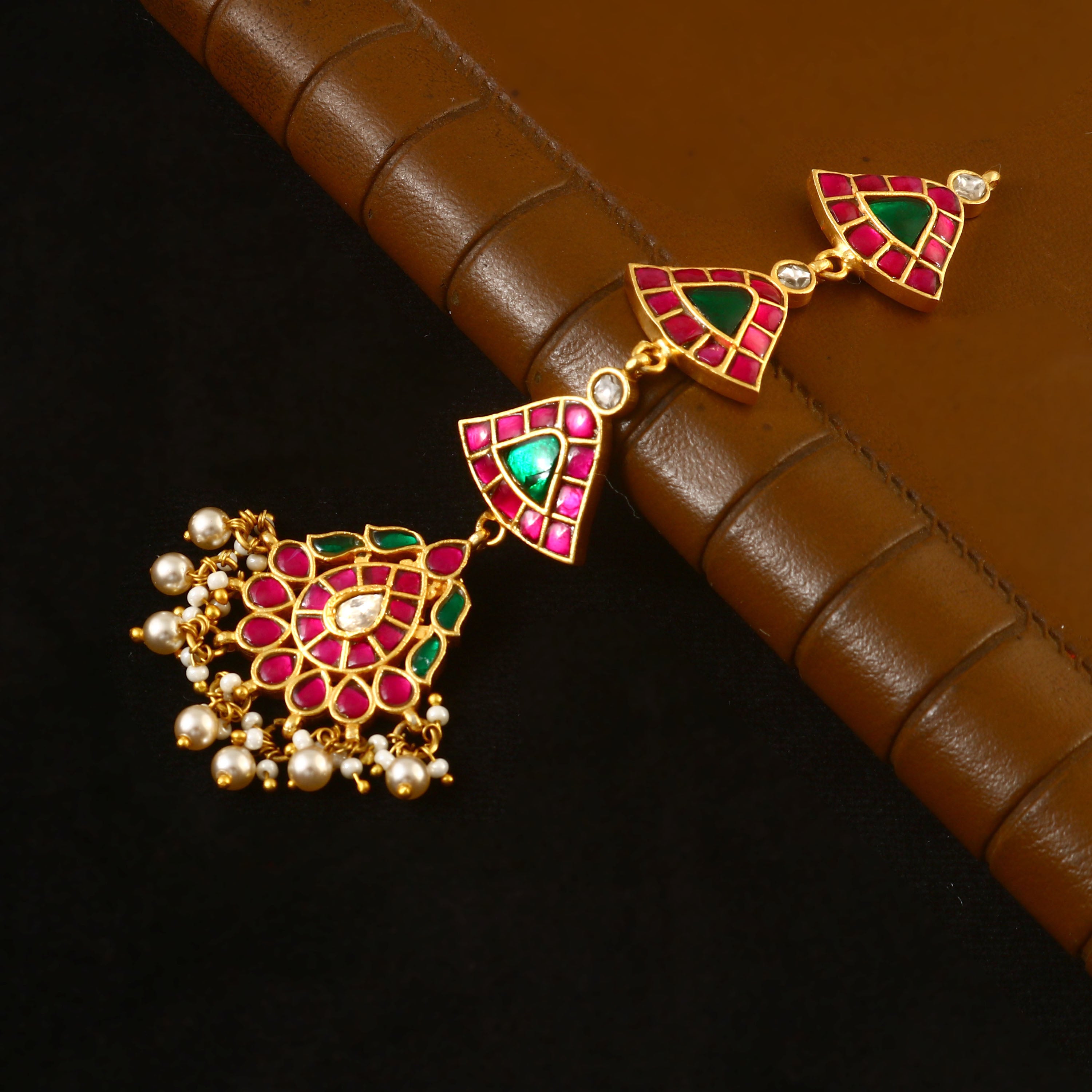 MT-111 - Jadau Kundan Mangtika with Emerald