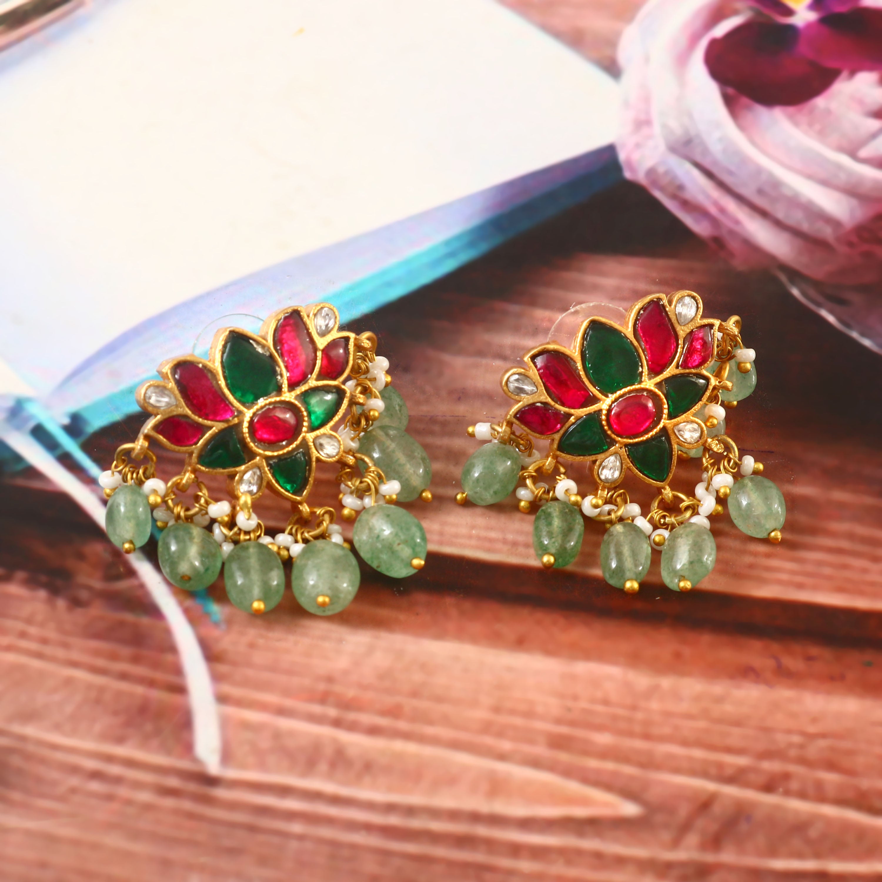 ER-101 - Jadau Kundan Earring with Emerald