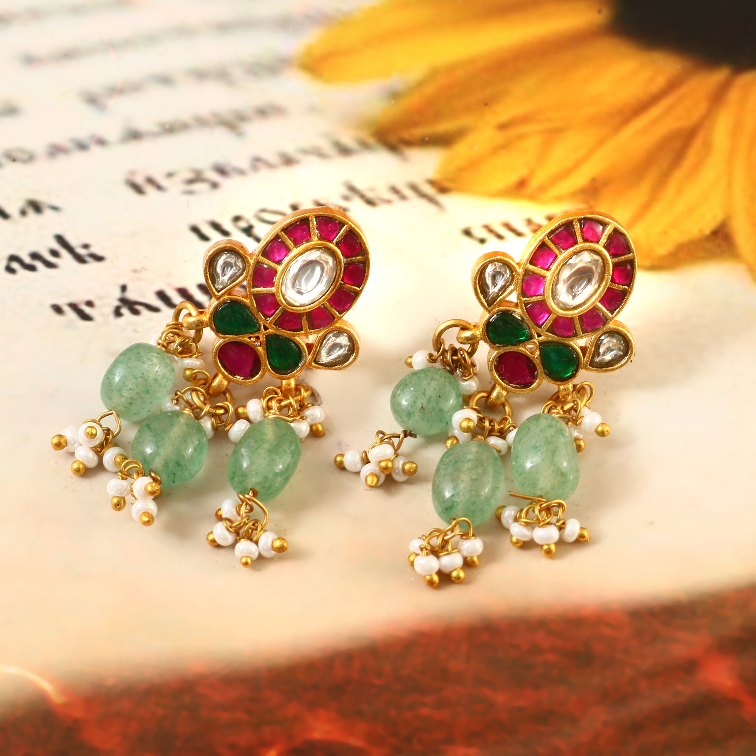 ER-108 - Jadau Kundan Earring with Emerald
