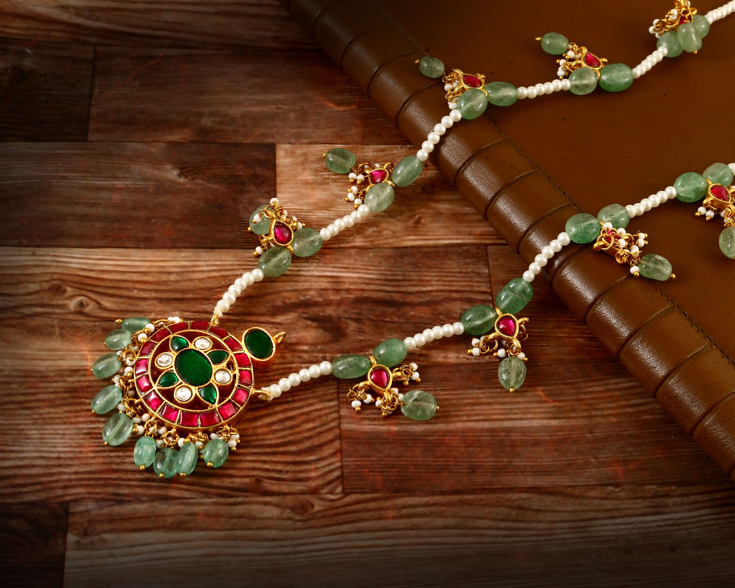 NK-143 - Jadau Kundan Necklace with Emerald