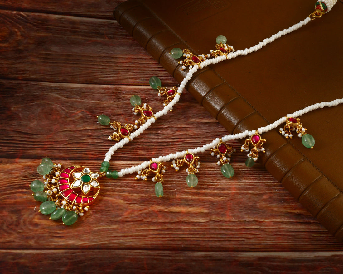 NK-152- Jadau Kundan Necklace with Emerald