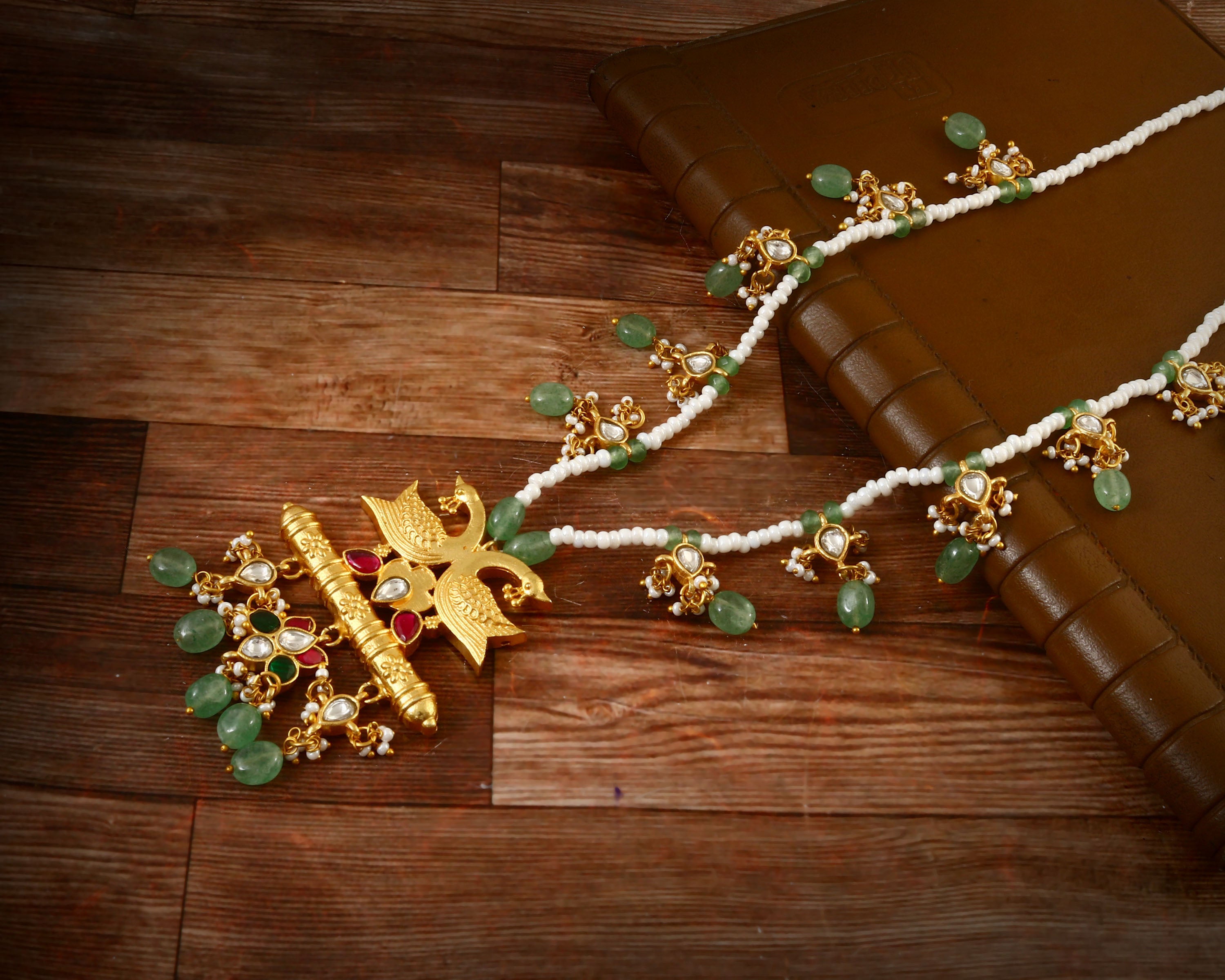 NK-159- Jadau Kundan Necklace with Emerald