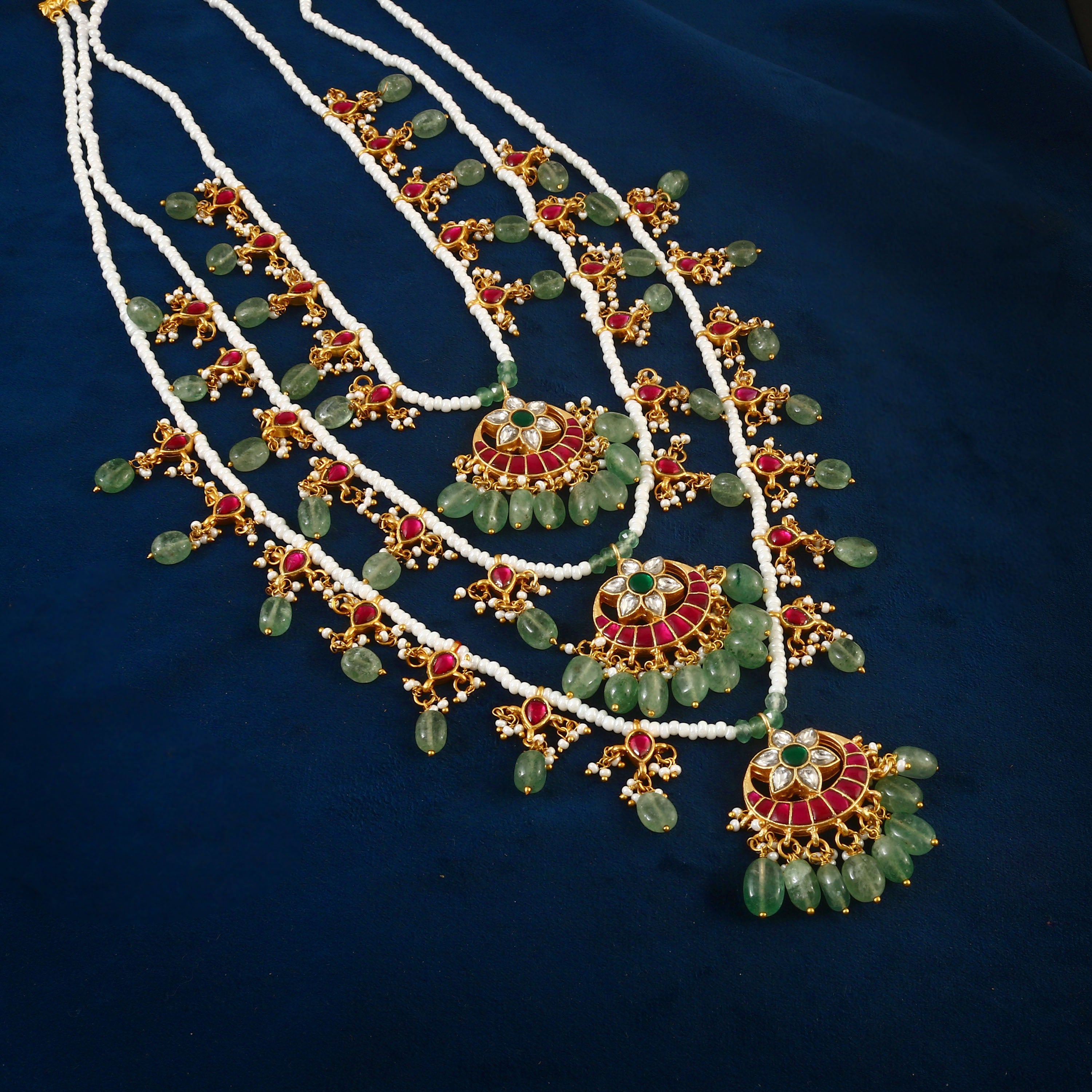 NK-161- Jadau Kundan Necklace with Emerald