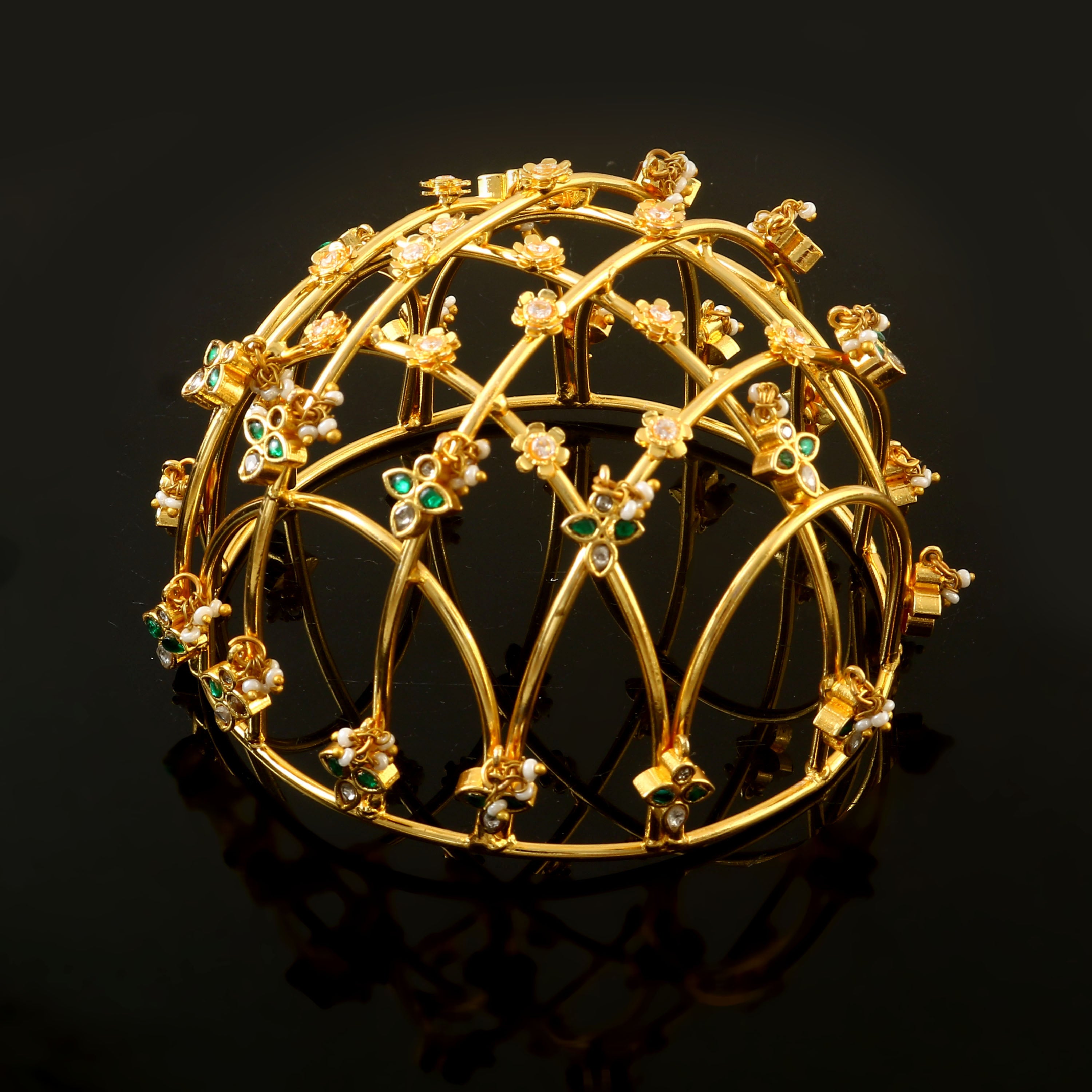 JD-102 - Jadau Kundan Jadebille with Emerald