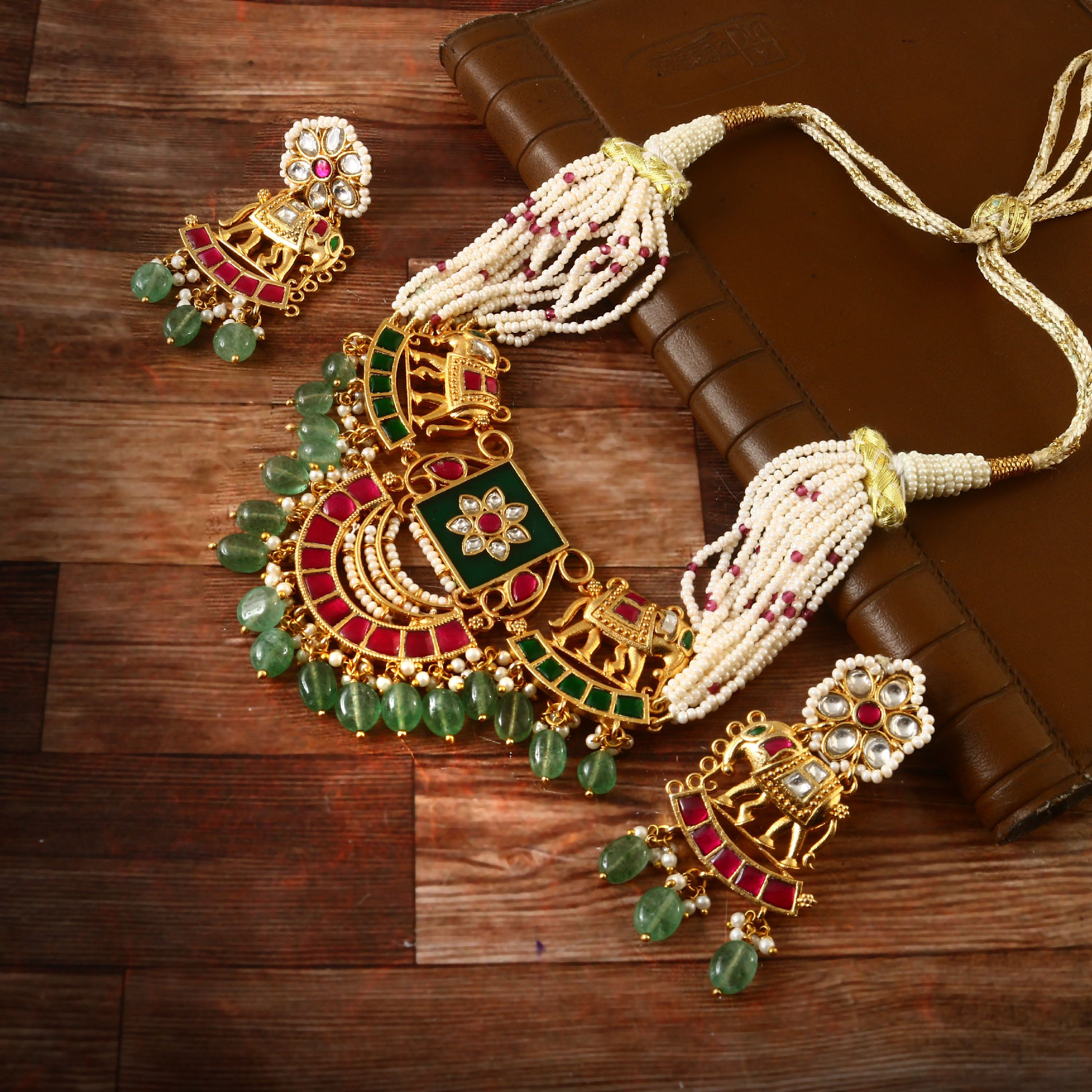 NK-179 - Jadau Kundan Necklace with Emerald
