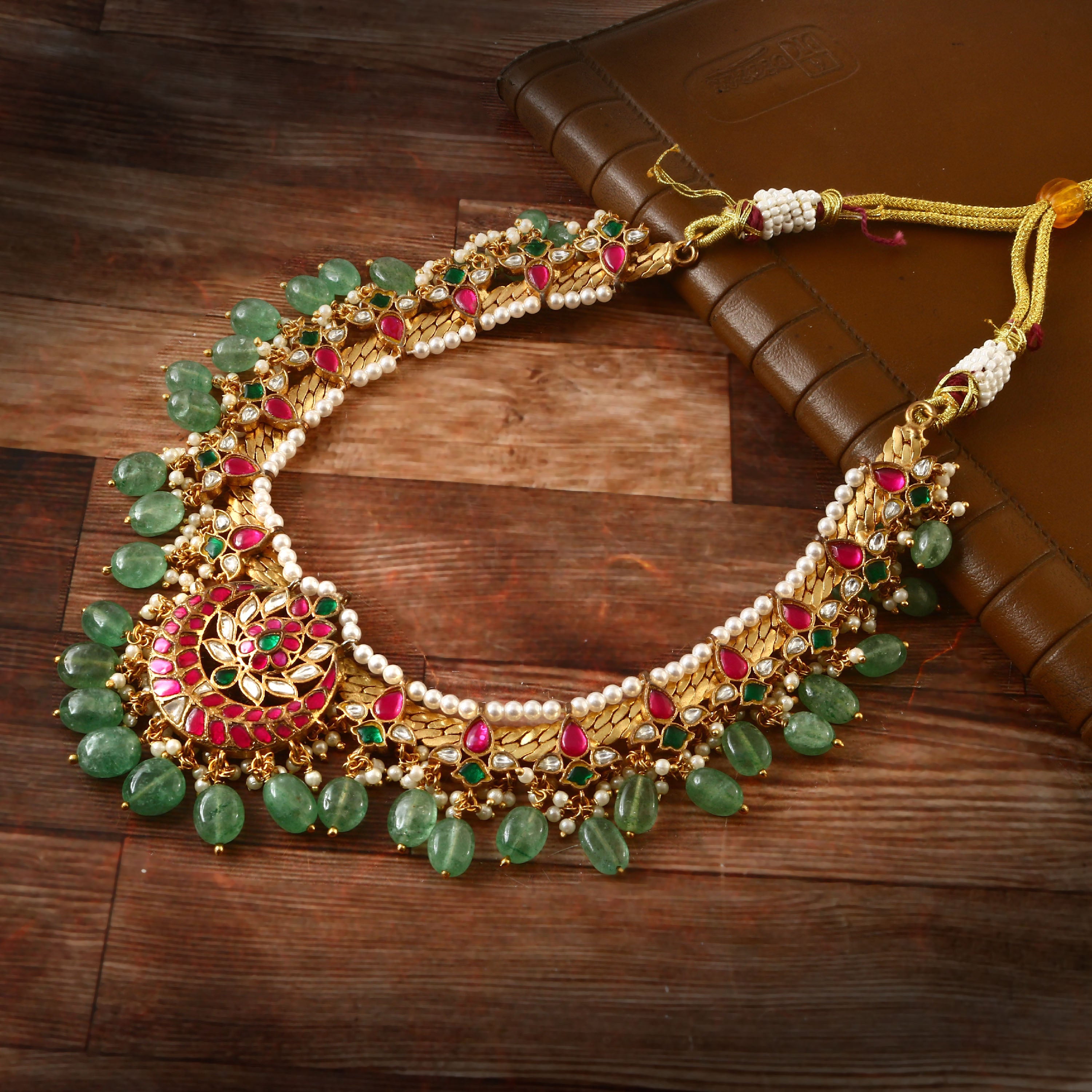 NK-180 - Jadau Kundan Necklace with Emerald