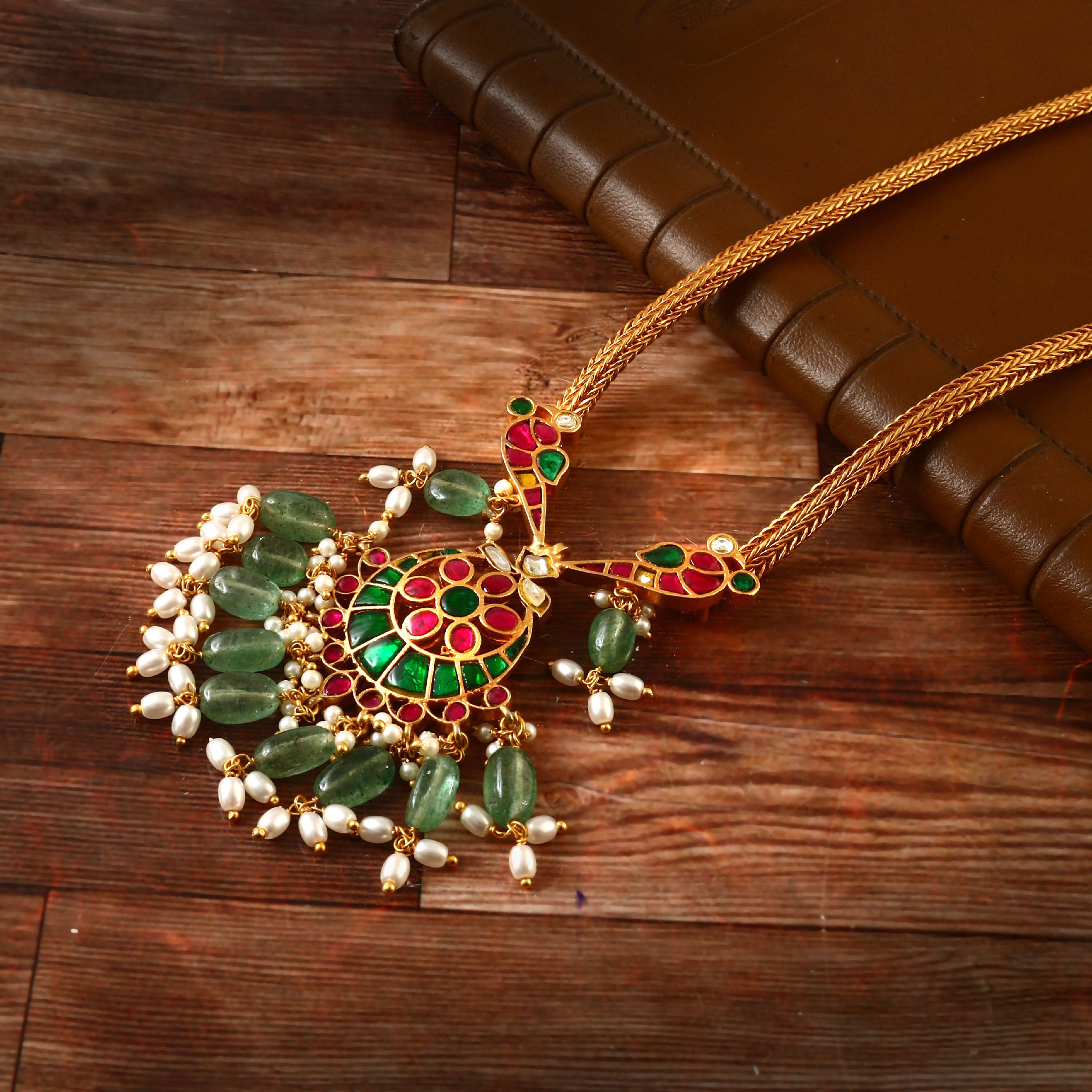 NK-181 - Jadau Kundan Necklace with Emerald