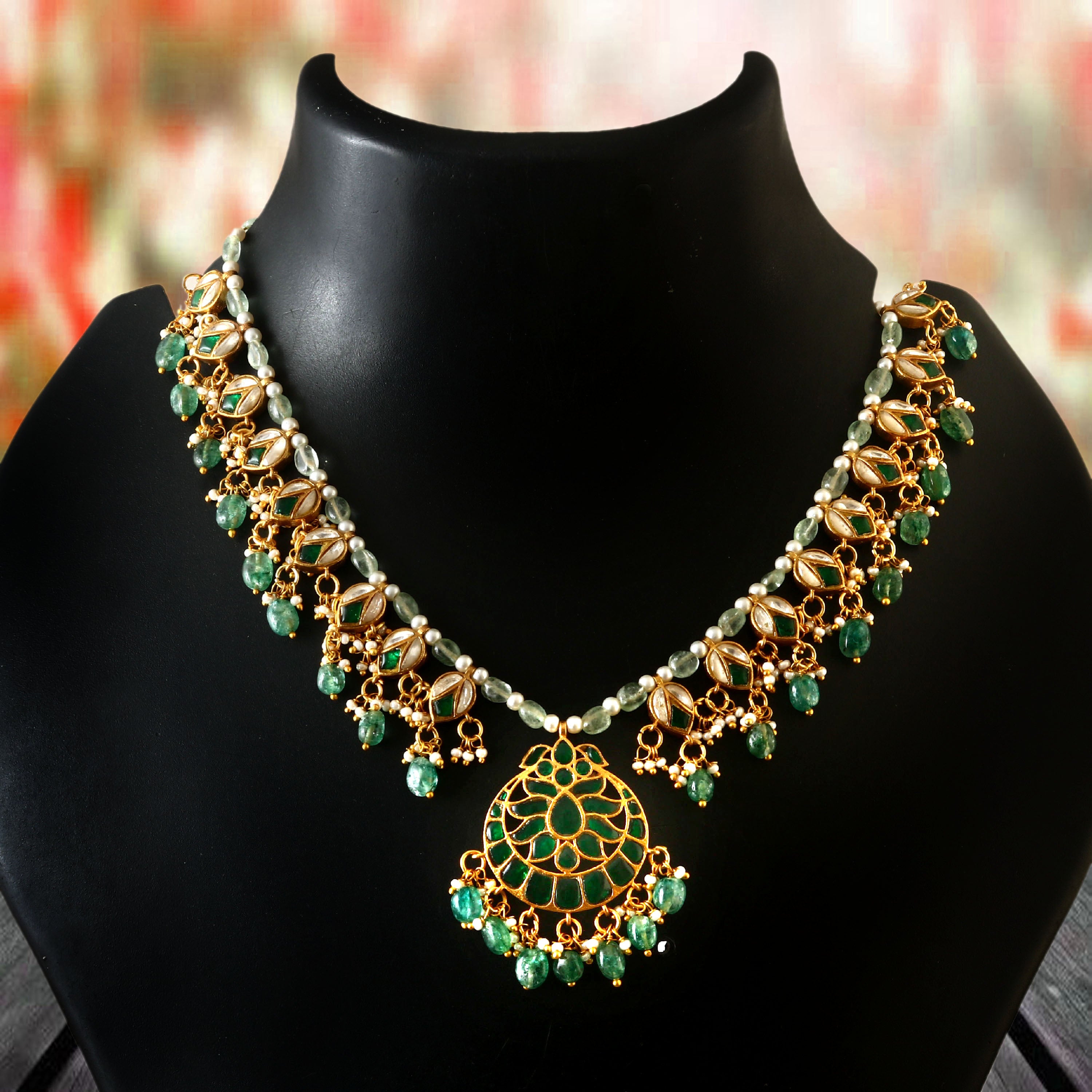 NK-184 - Jadau Kundan Necklace with Emerald