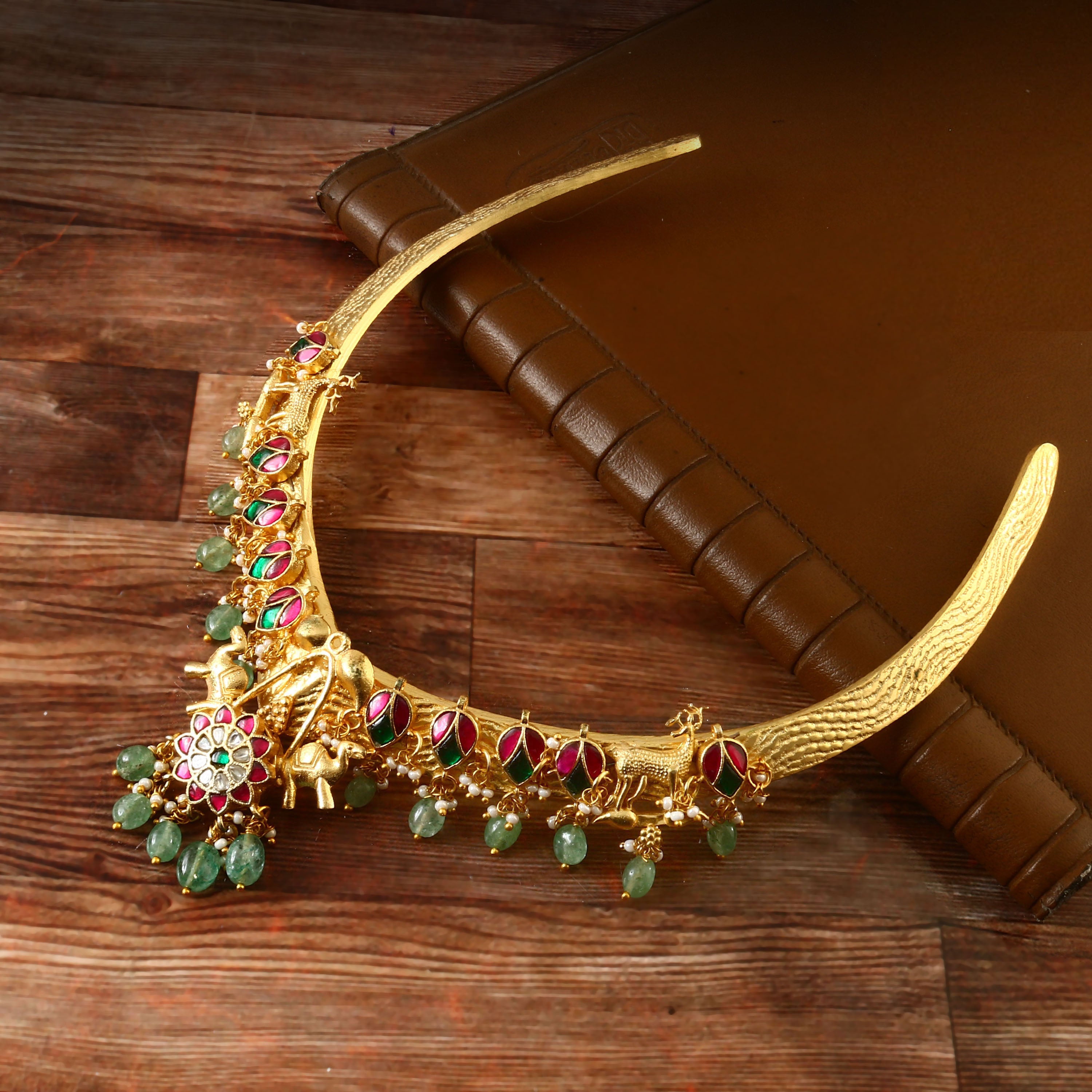 NK-189 - Jadau Kundan Necklace with Emerald