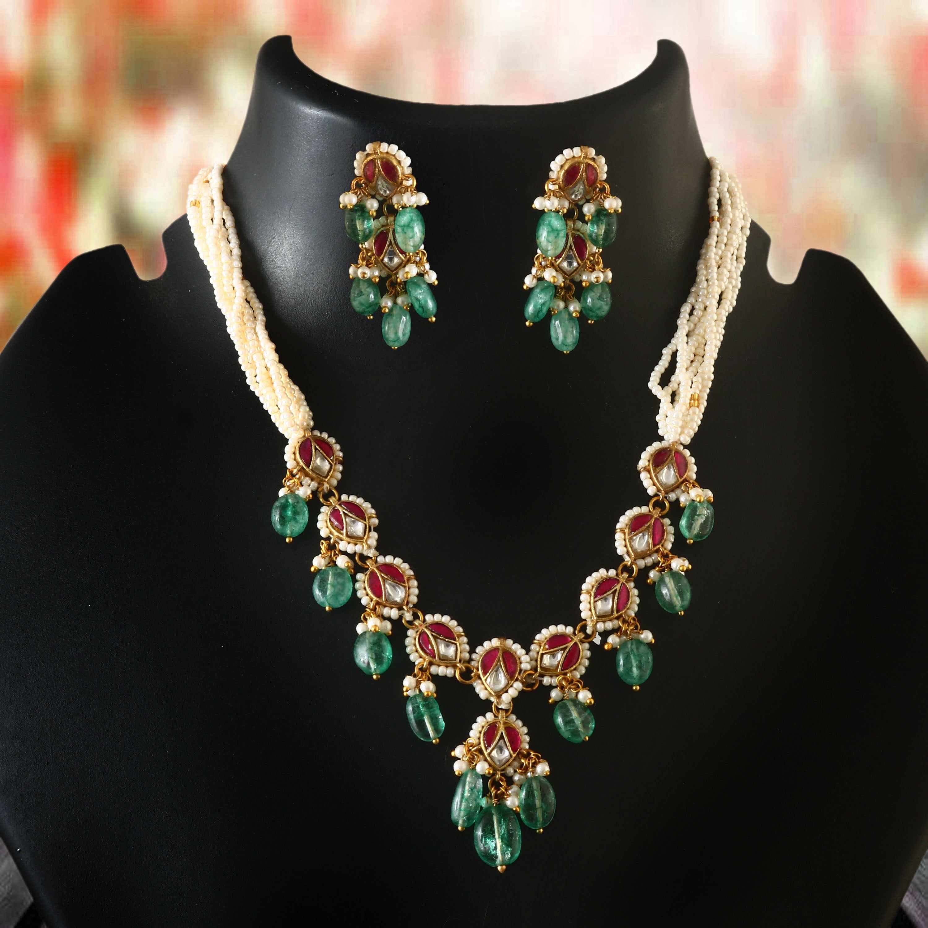 NK-190 - Jadau Kundan Necklace with Emerald