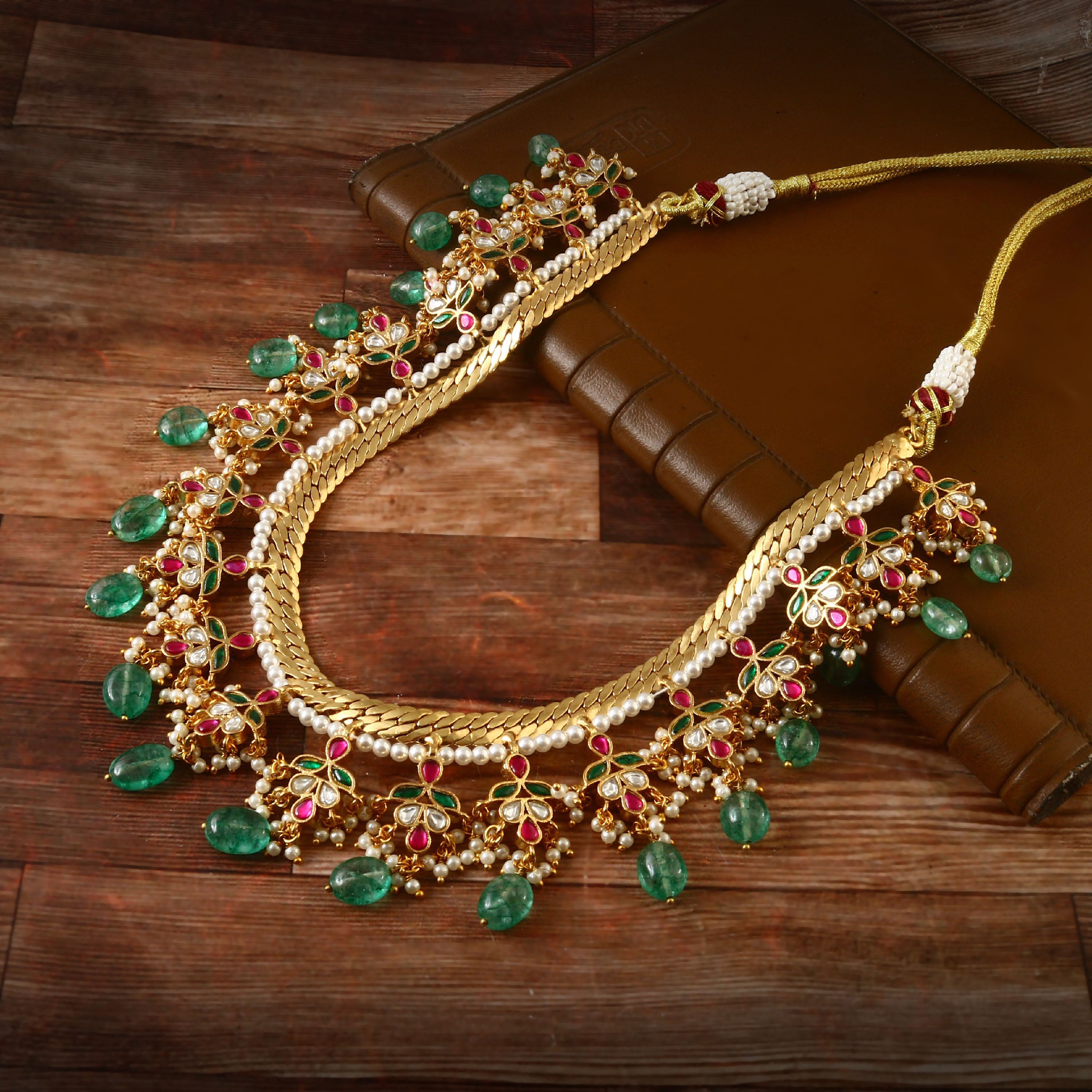 NK-195 - Jadau Kundan Necklace with Emerald