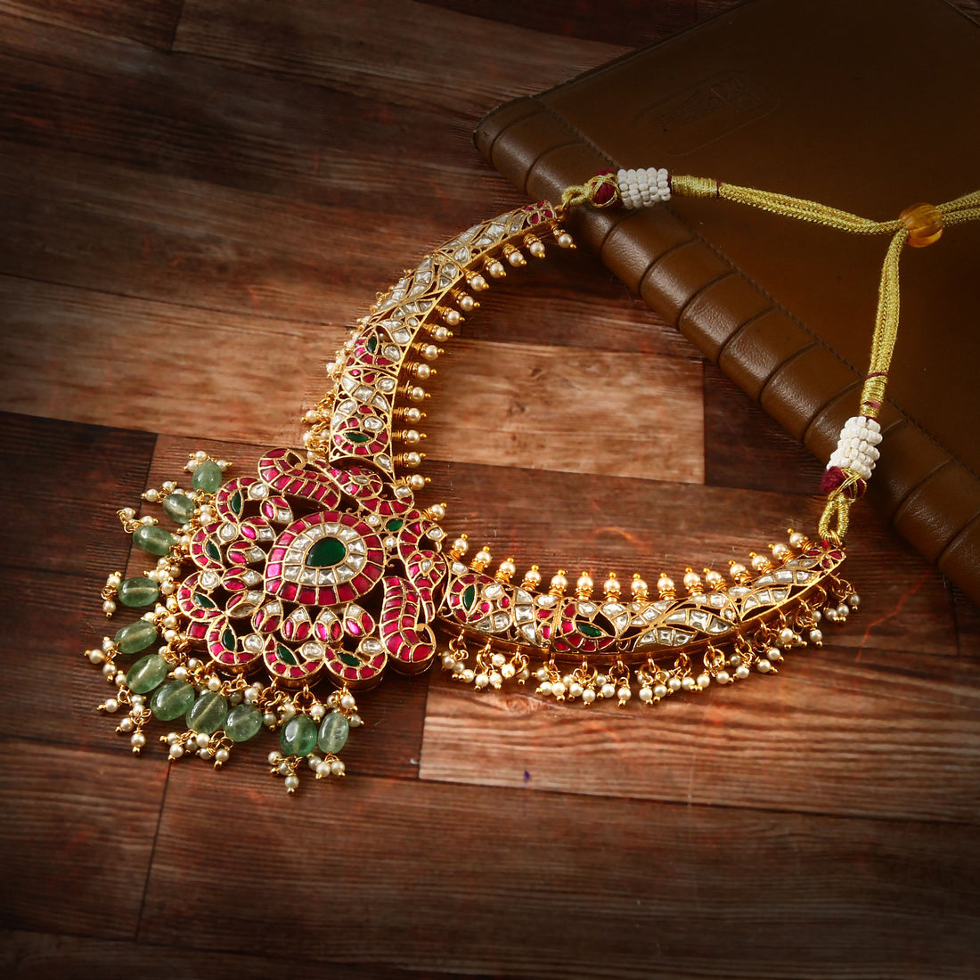 NK-196 - Jadau Kundan Necklace with Emerald
