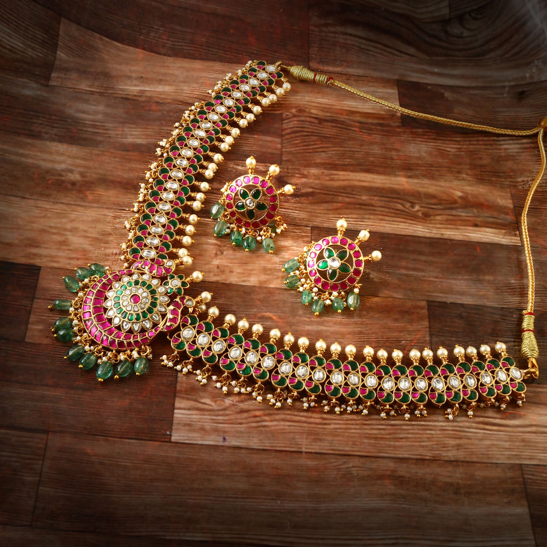 NK-197 - Jadau Kundan Necklace with Emerald