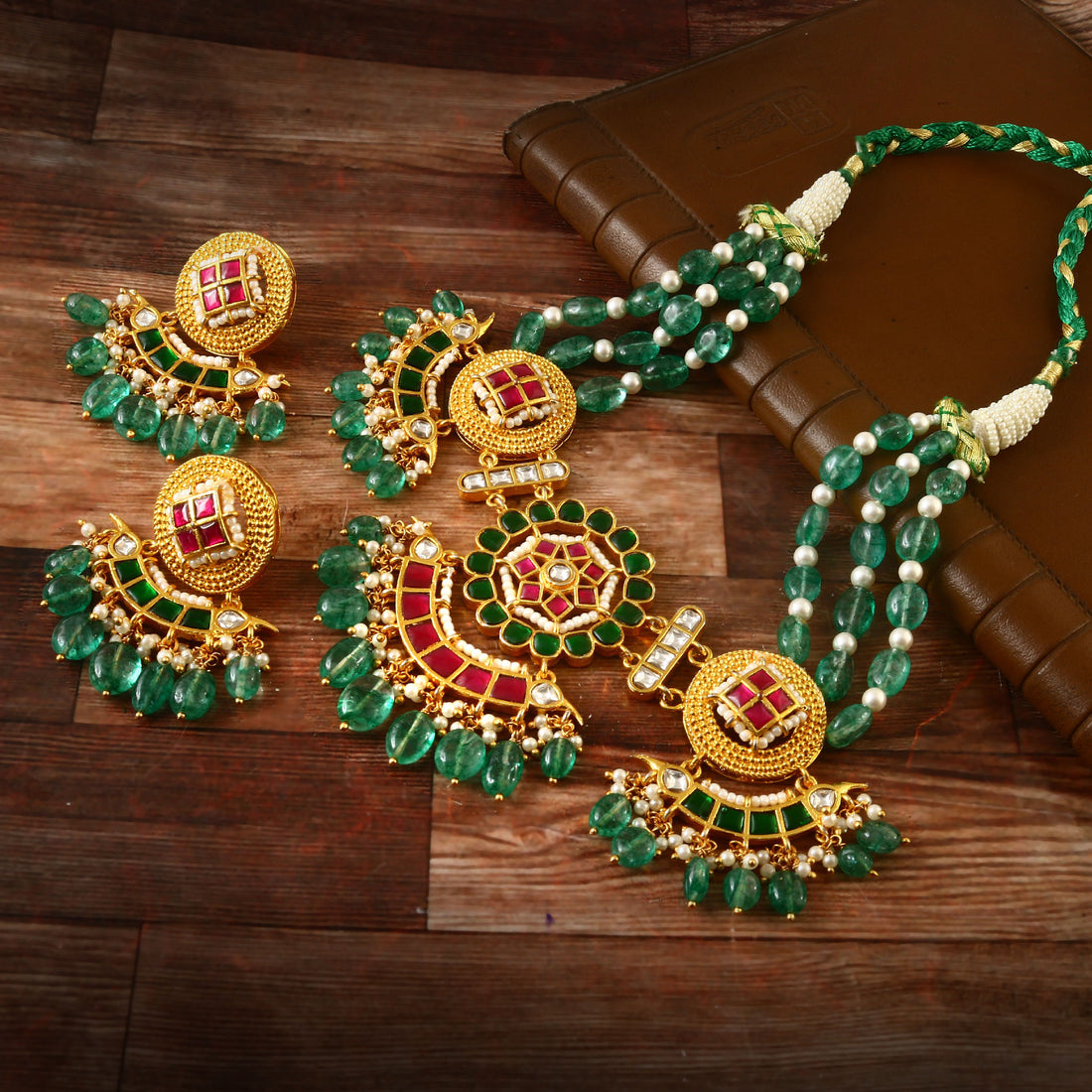 NK-198 - Jadau Kundan Necklace with Emerald