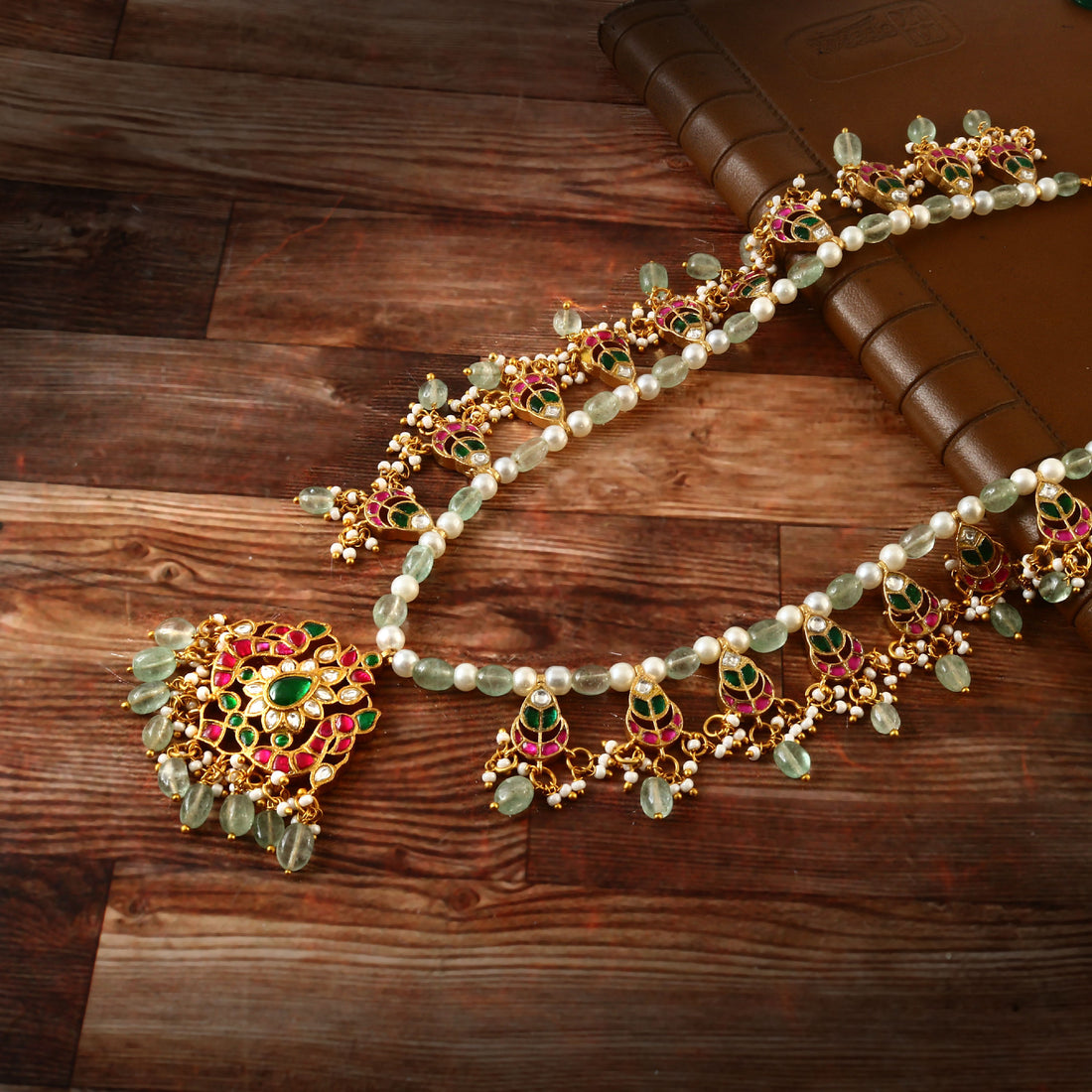 NK-204 - Jadau Kundan Necklace with Emerald