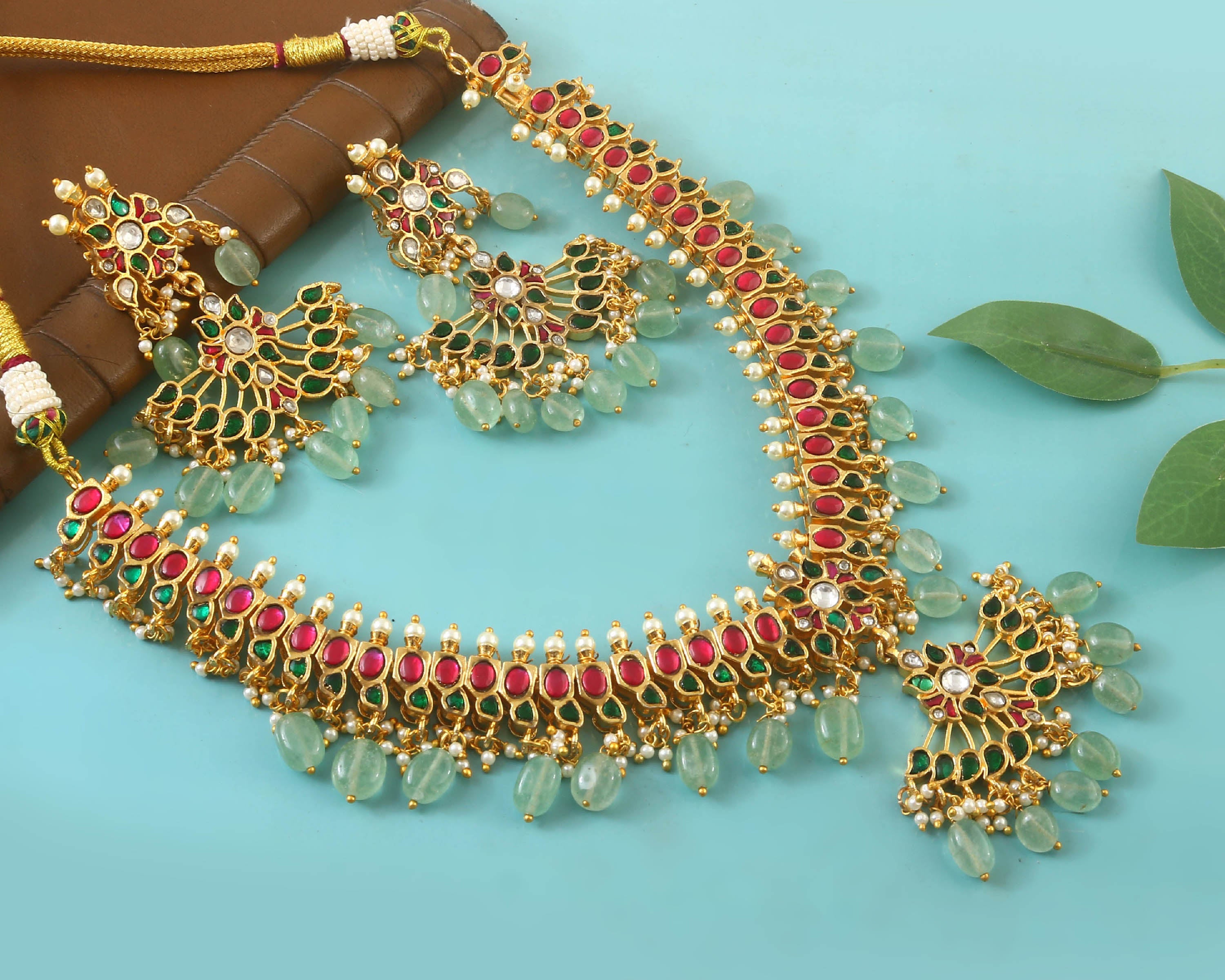 NK-232 - Jadau Kundan Necklace with Emerald