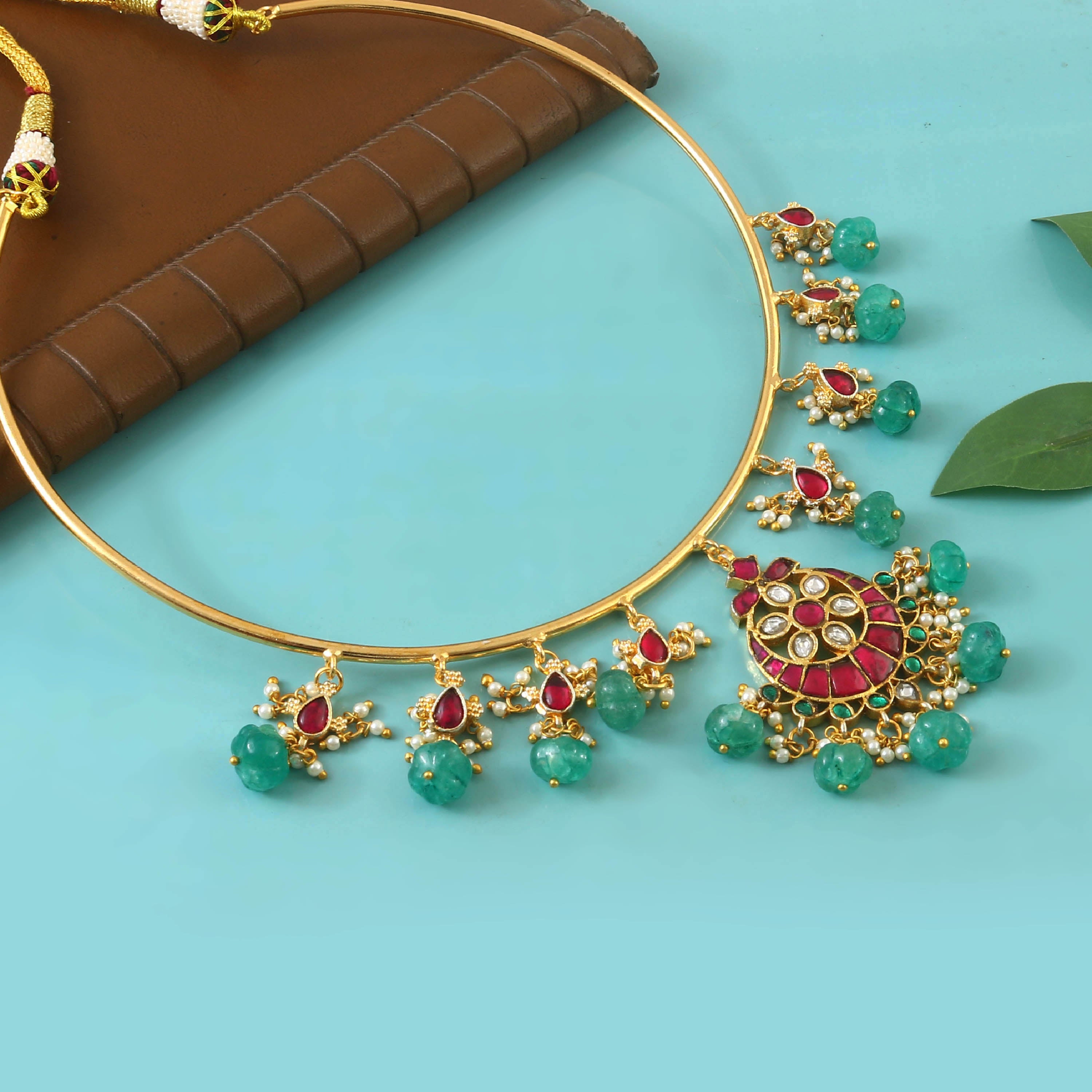 NK-235 - Jadau Kundan Necklace with Emerald