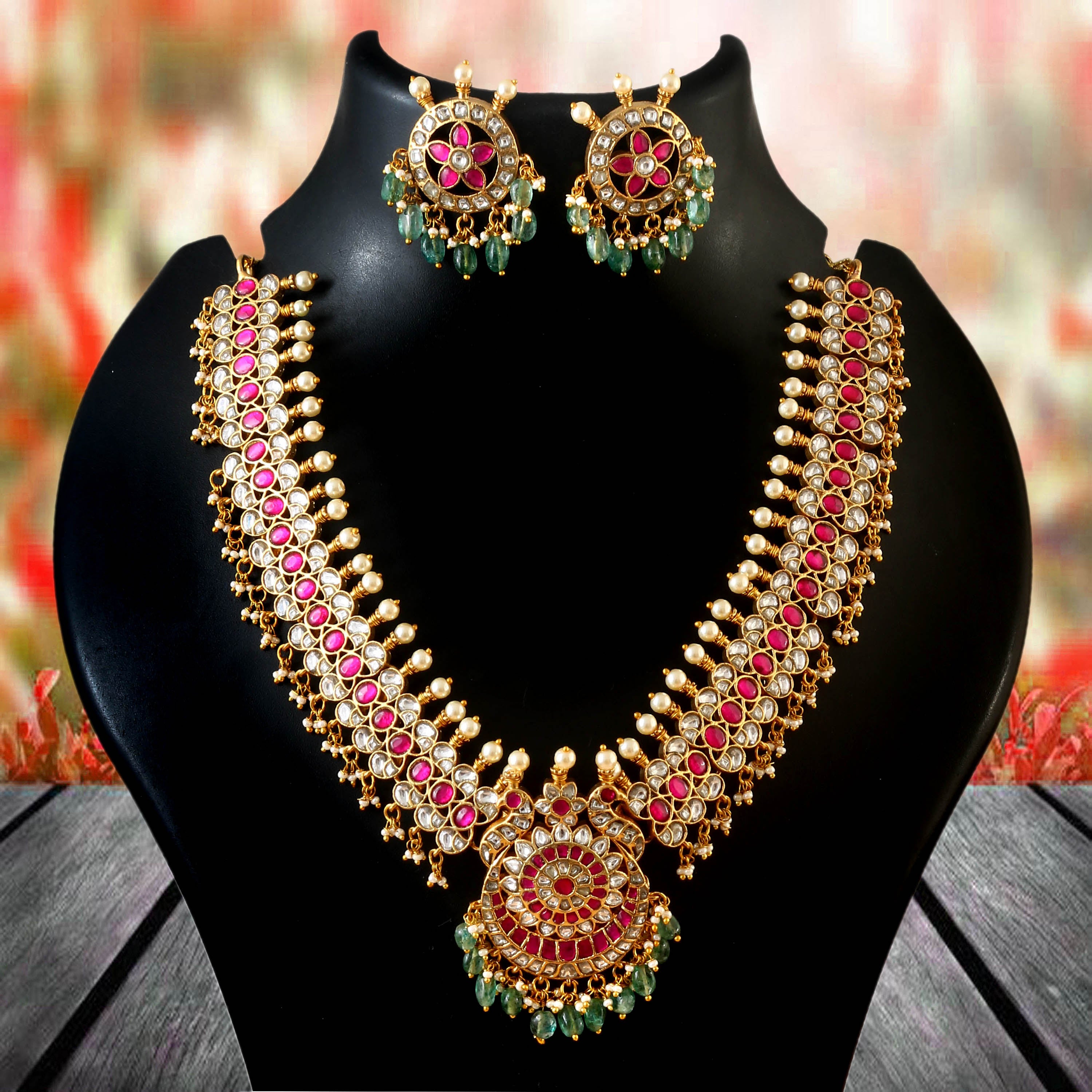 NK-251 - Jadau Kundan Necklace with Emerald