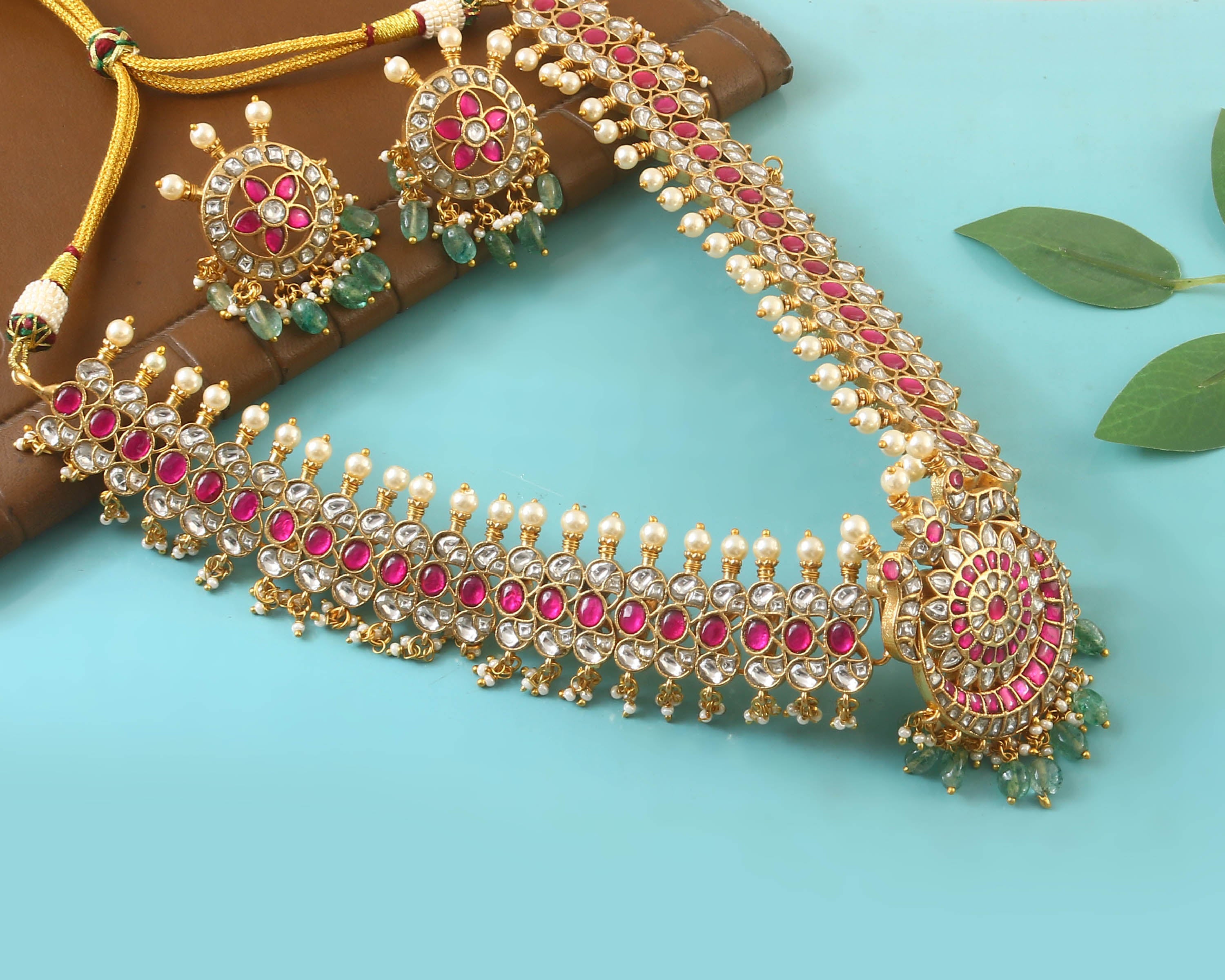 NK-251 - Jadau Kundan Necklace with Emerald
