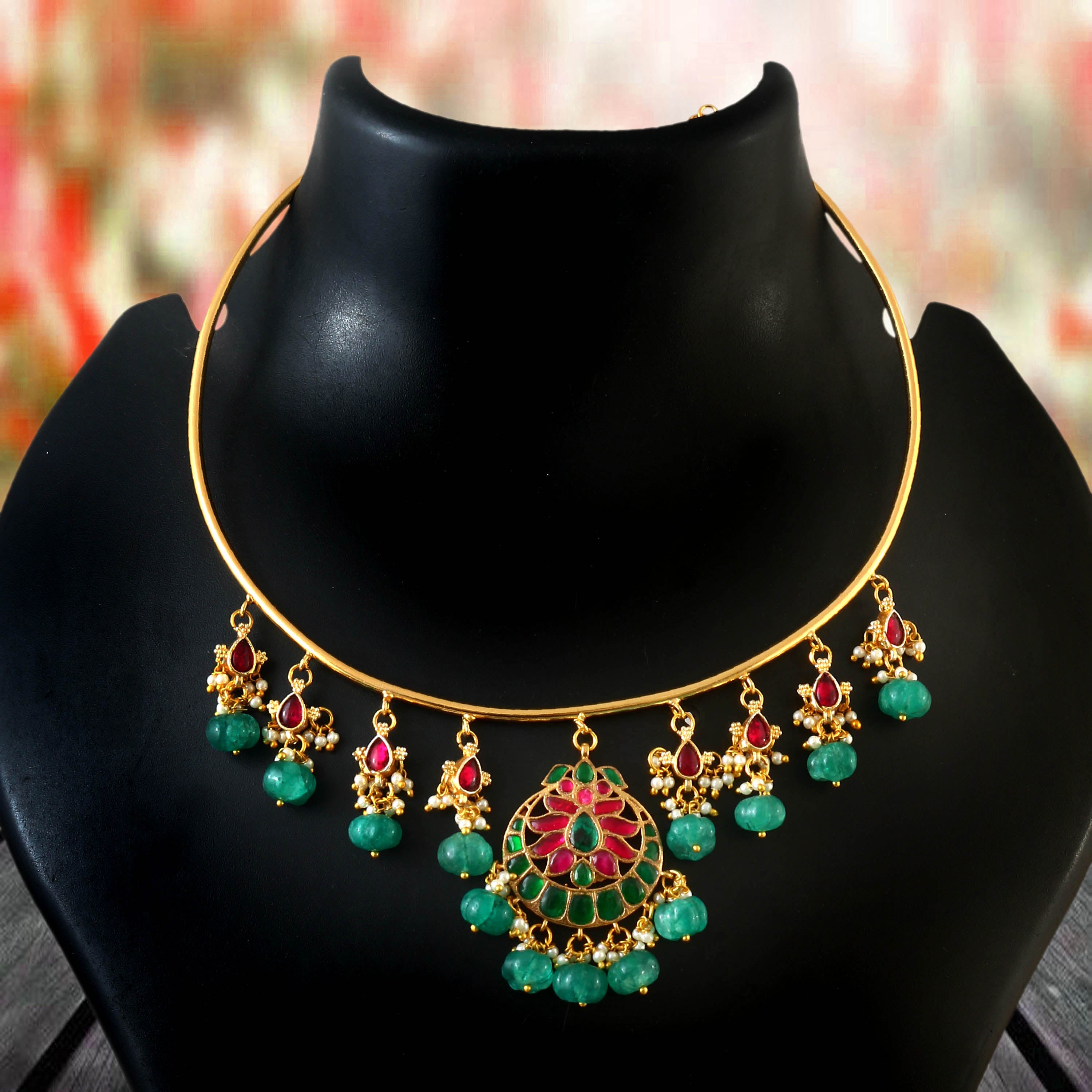 NK-252 - Jadau Kundan Necklace with Emerald
