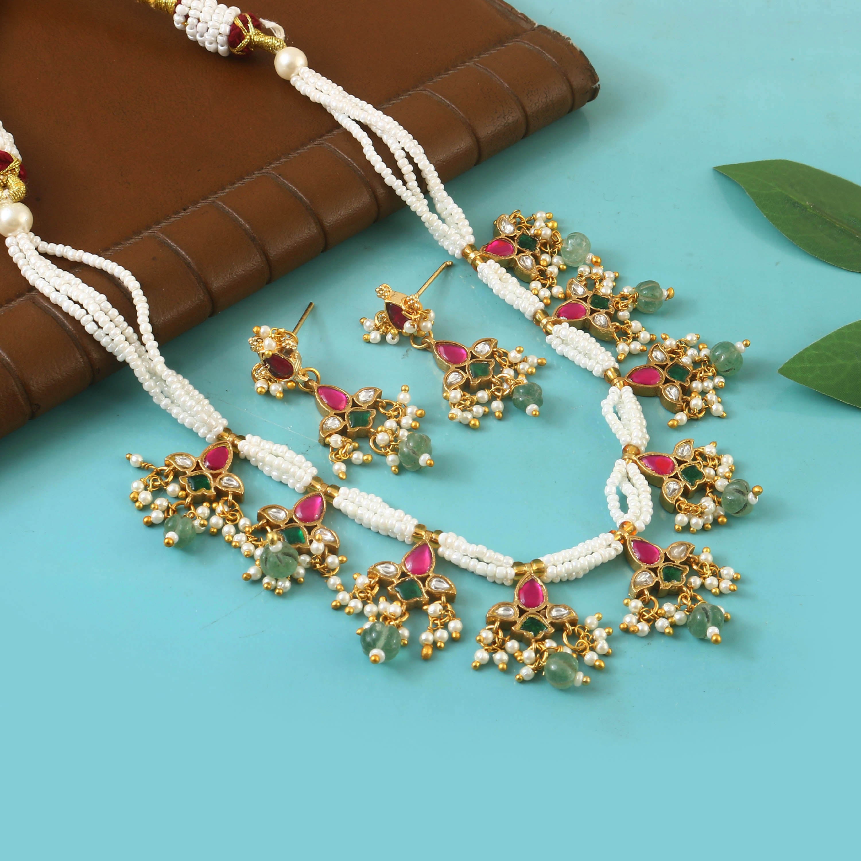 NK-260 - Jadau Kundan Necklace with Emerald